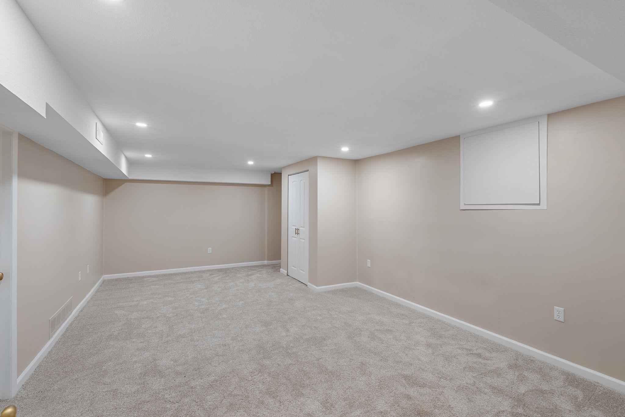 8322 Limerick St Property Photo 31