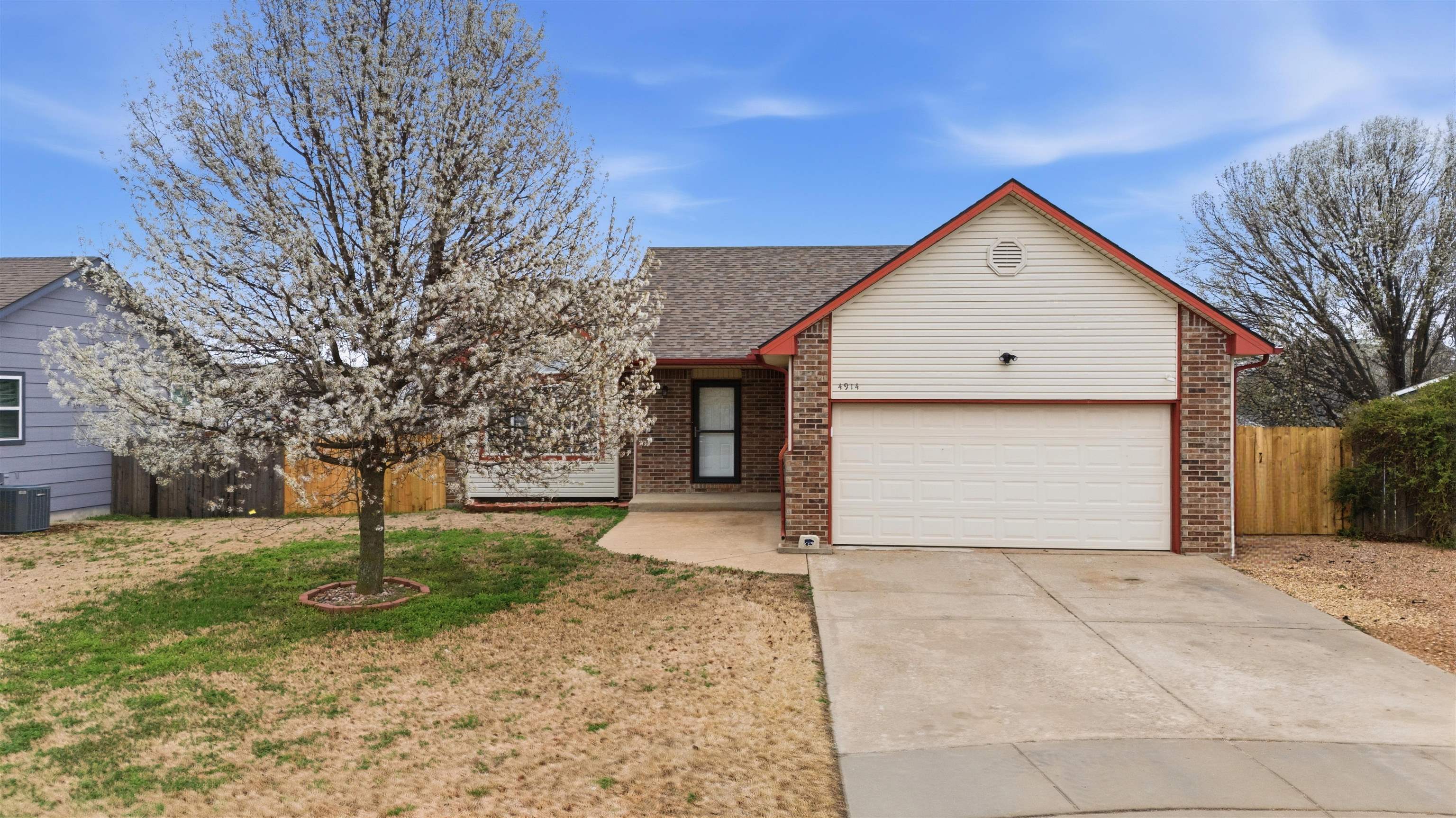 4914 S Custer Cir Property Photo 1