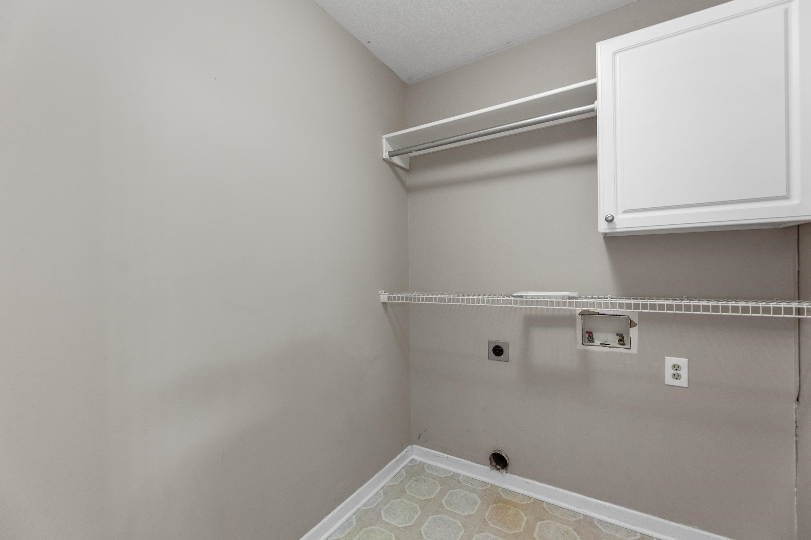 1805 S Hoyt Cir Property Photo 27