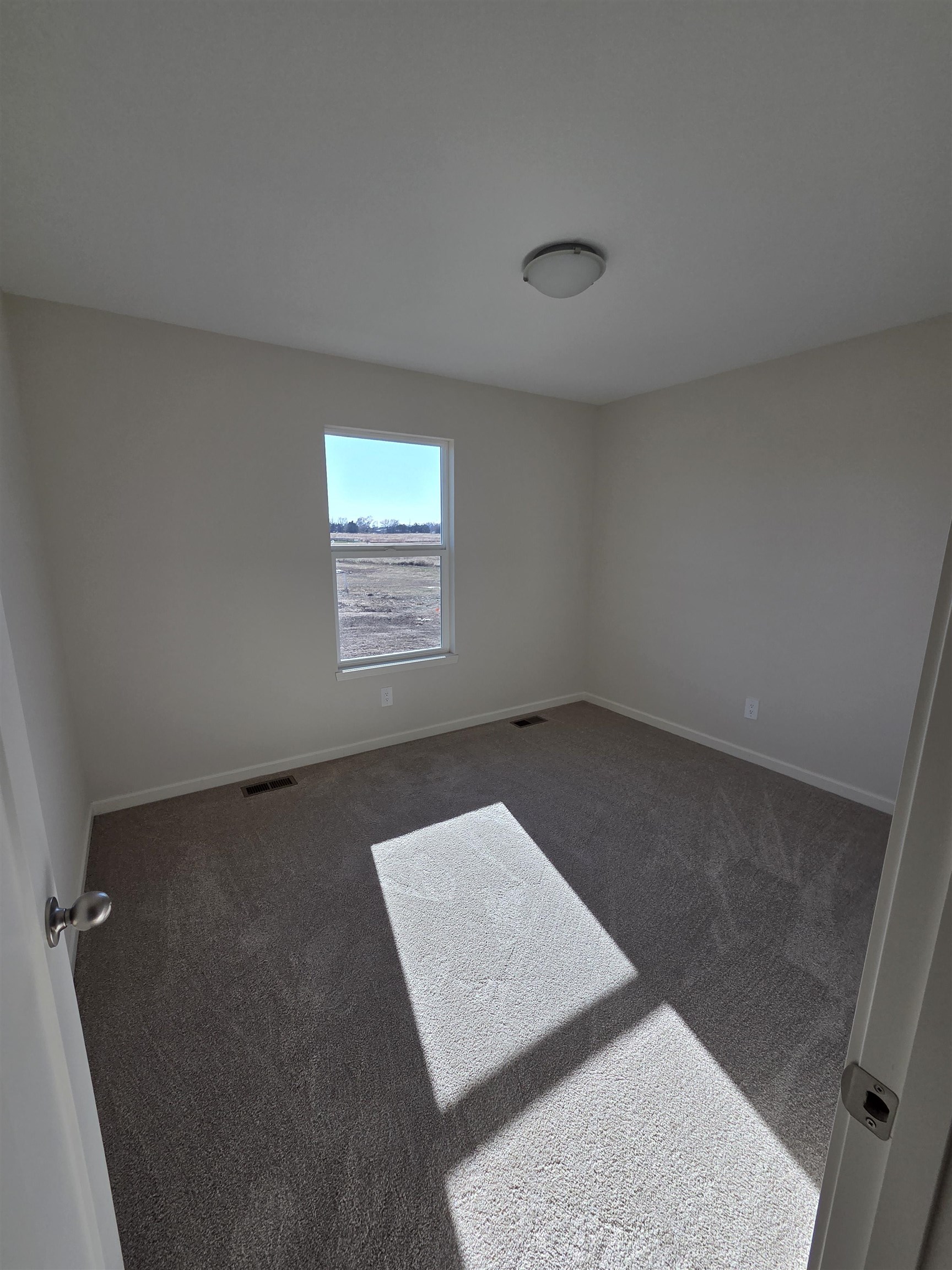 214 Summer Ct Property Photo 7