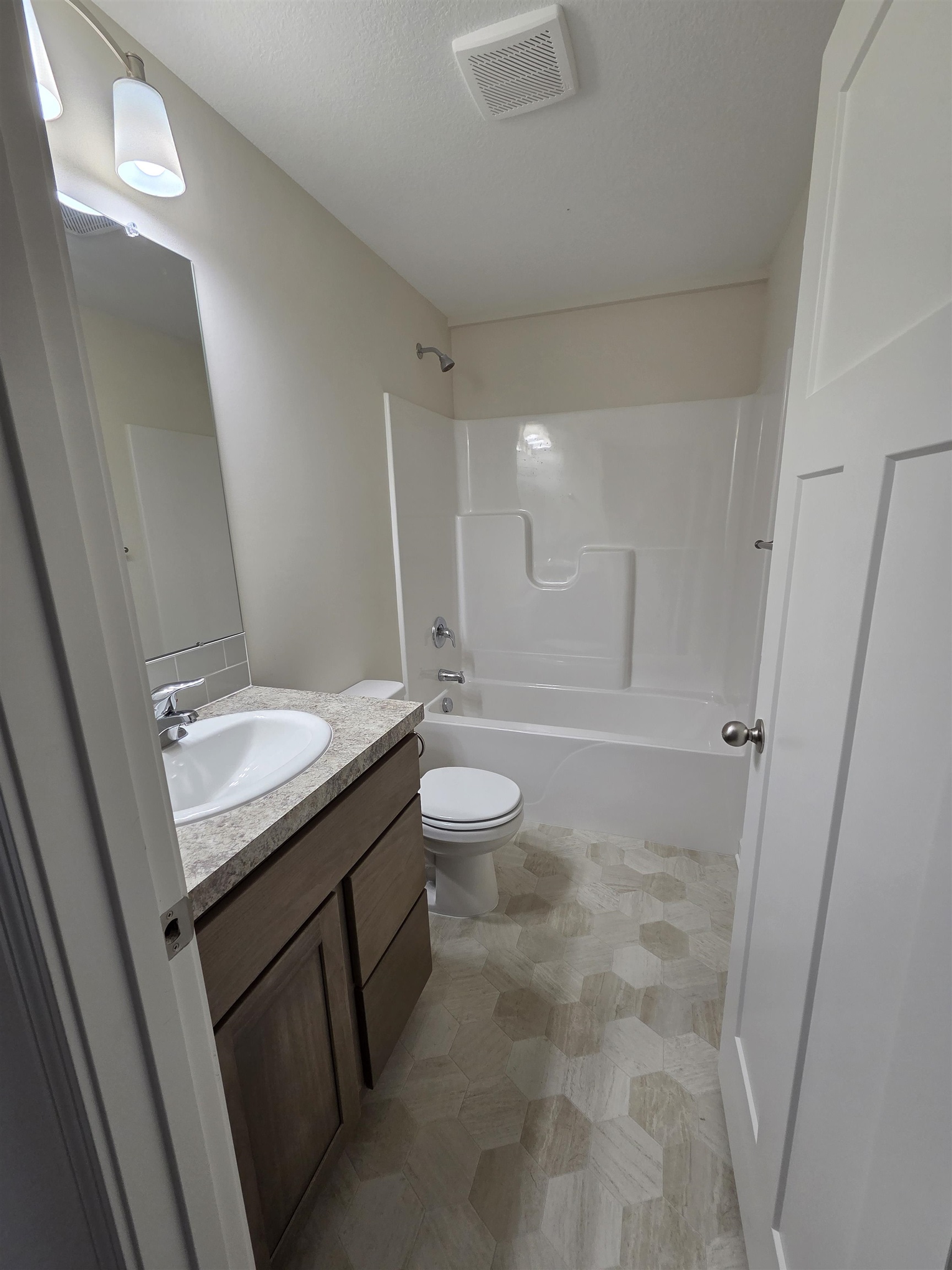 214 Summer Ct Property Photo 15
