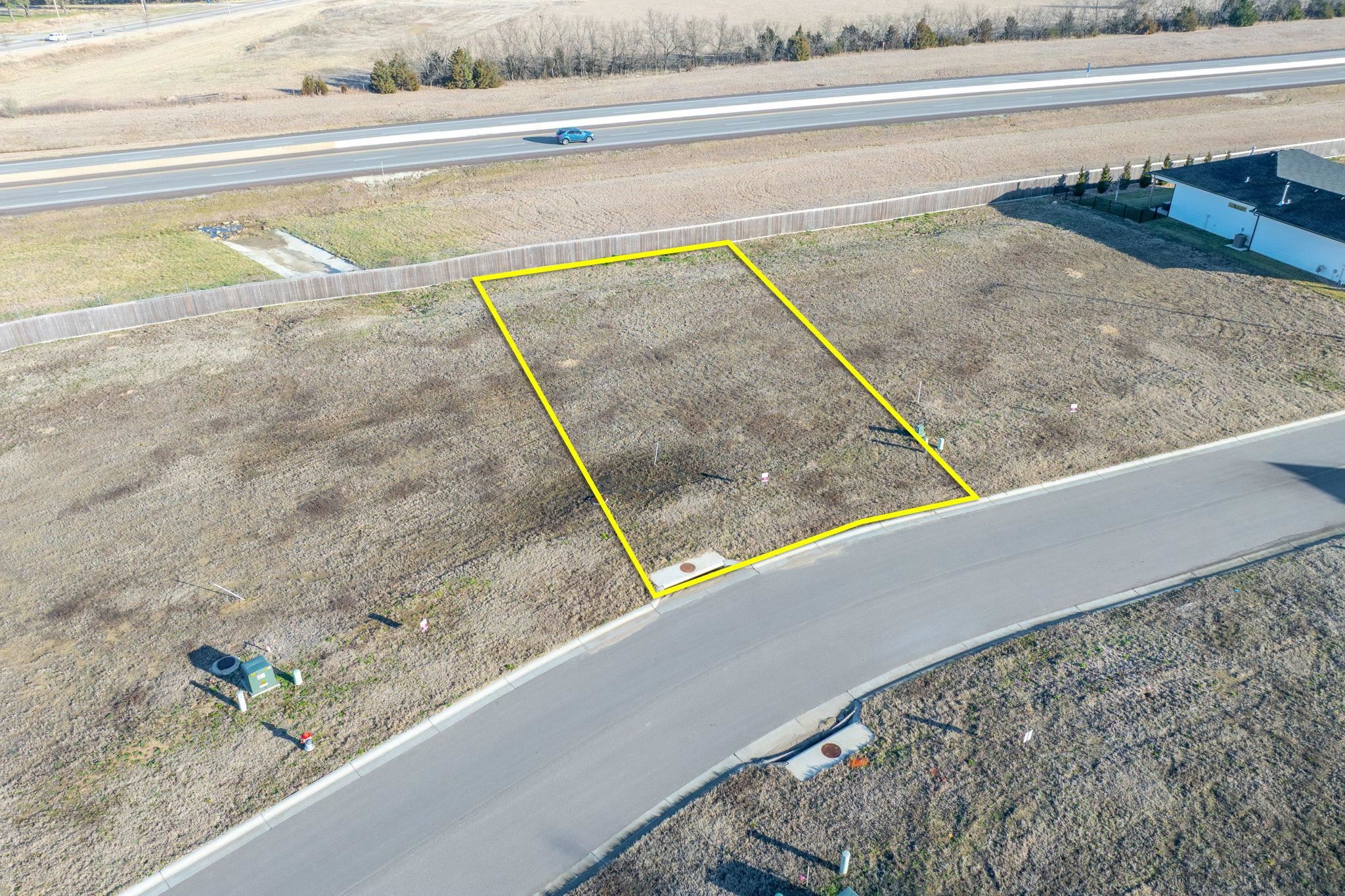 919 N Speyside Property Photo 1