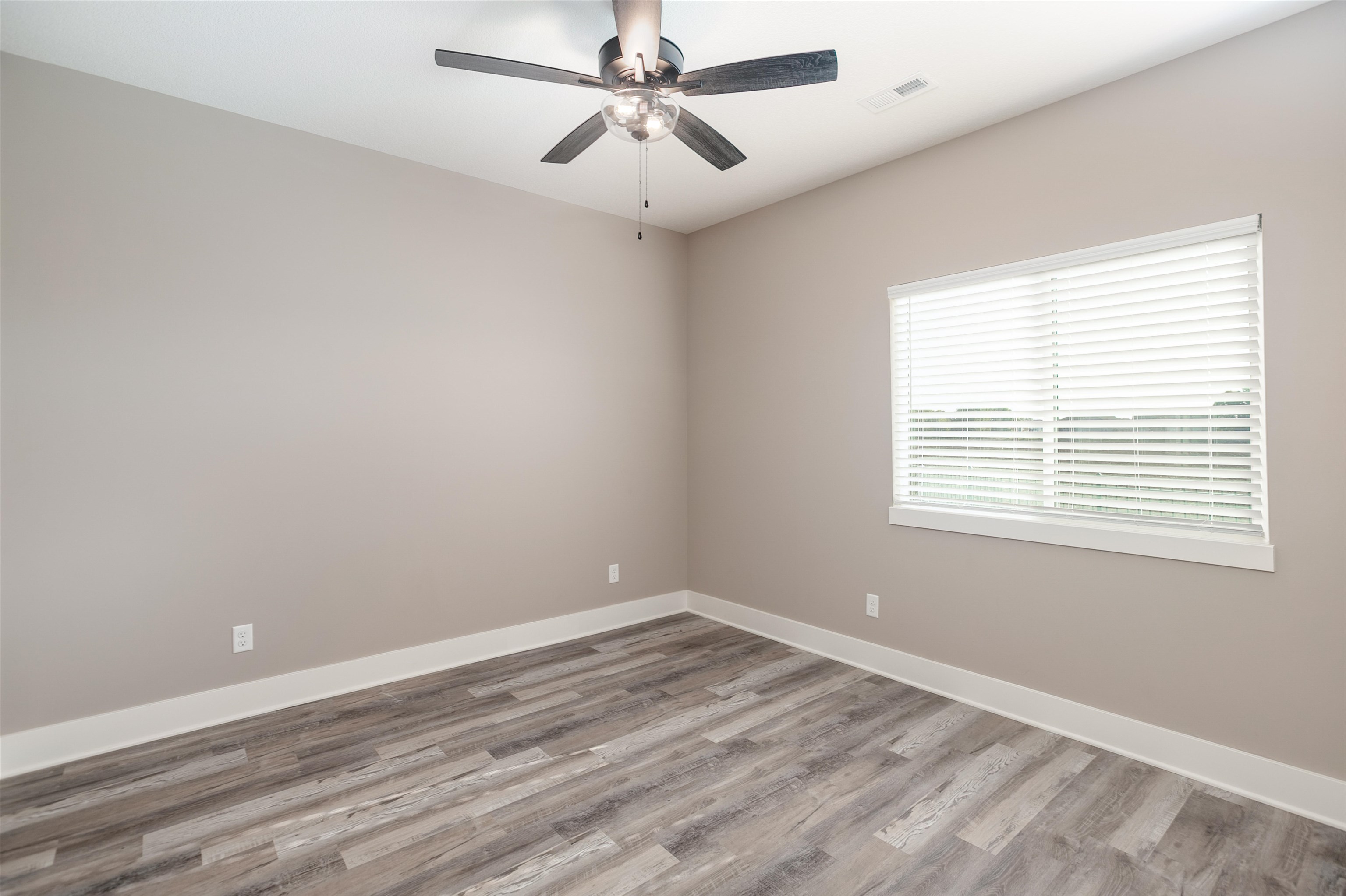 5503 N Sandkey Cir Property Photo 5