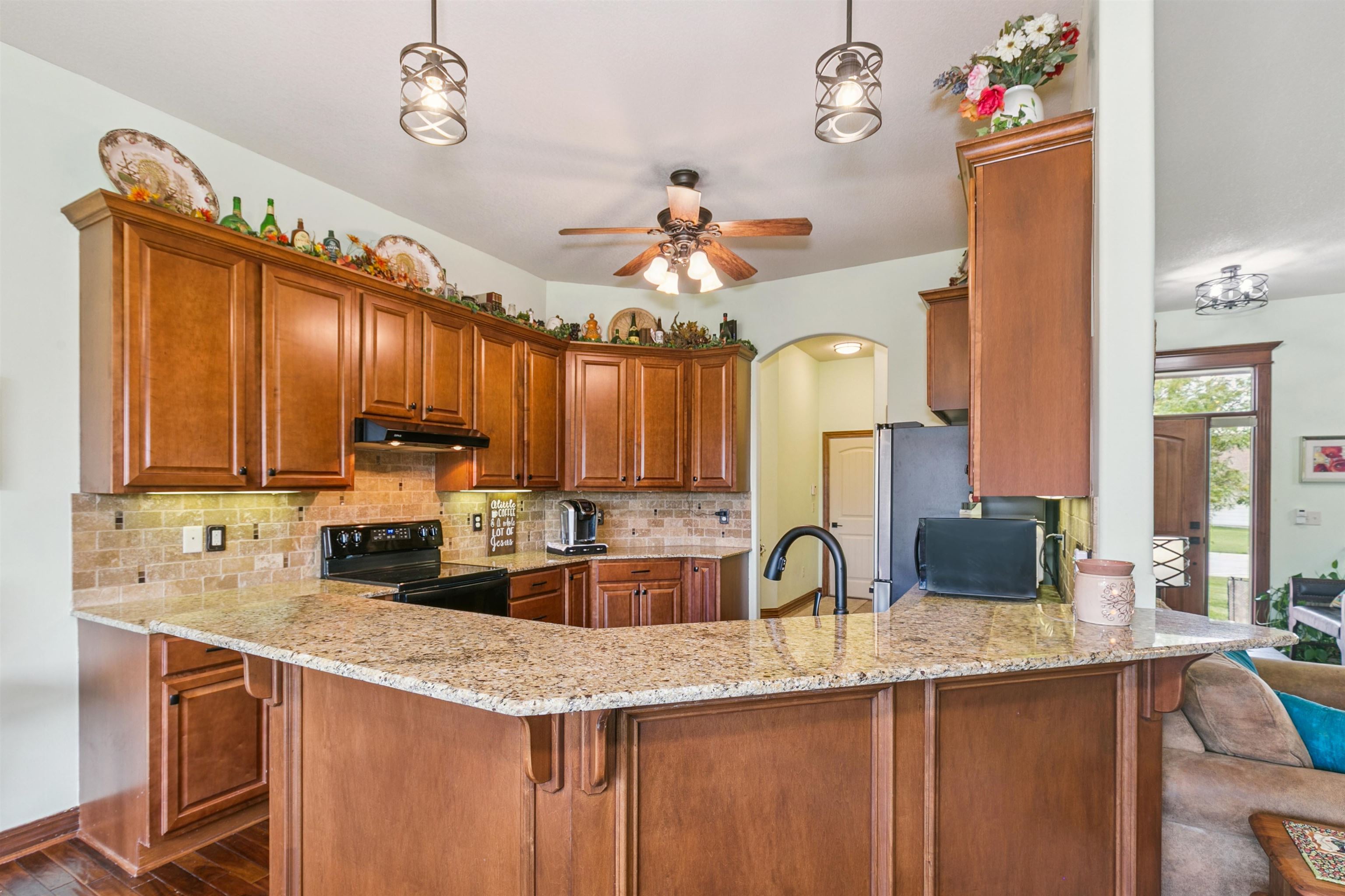 12910 E Cherry Creek Ct Property Photo 5