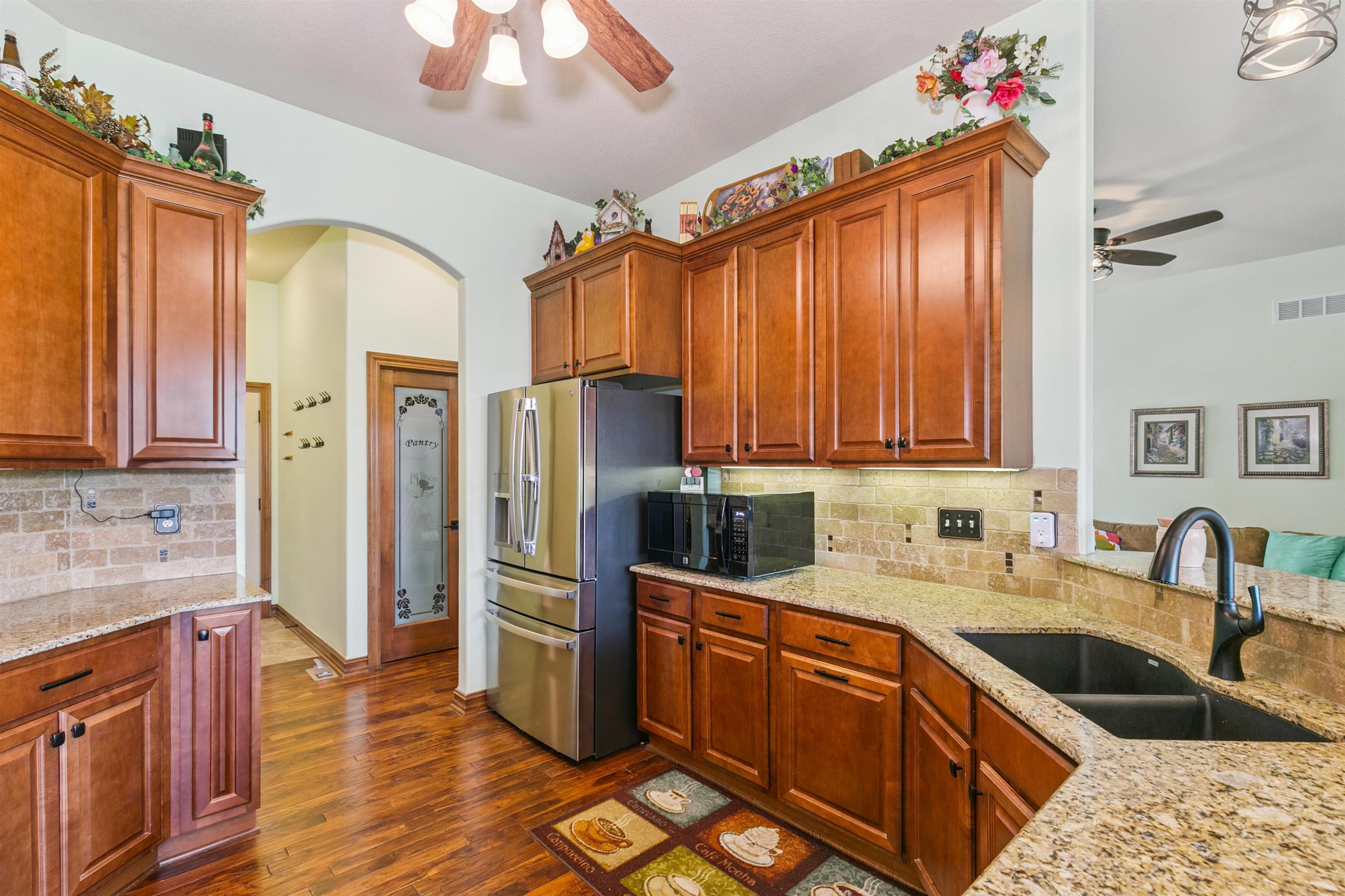 12910 E Cherry Creek Ct Property Photo 6