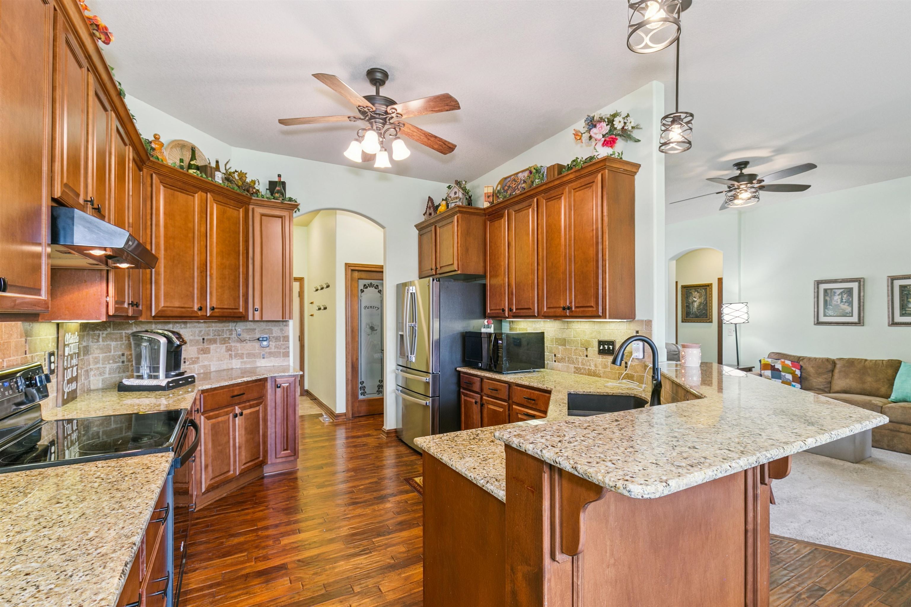 12910 E Cherry Creek Ct Property Photo 7