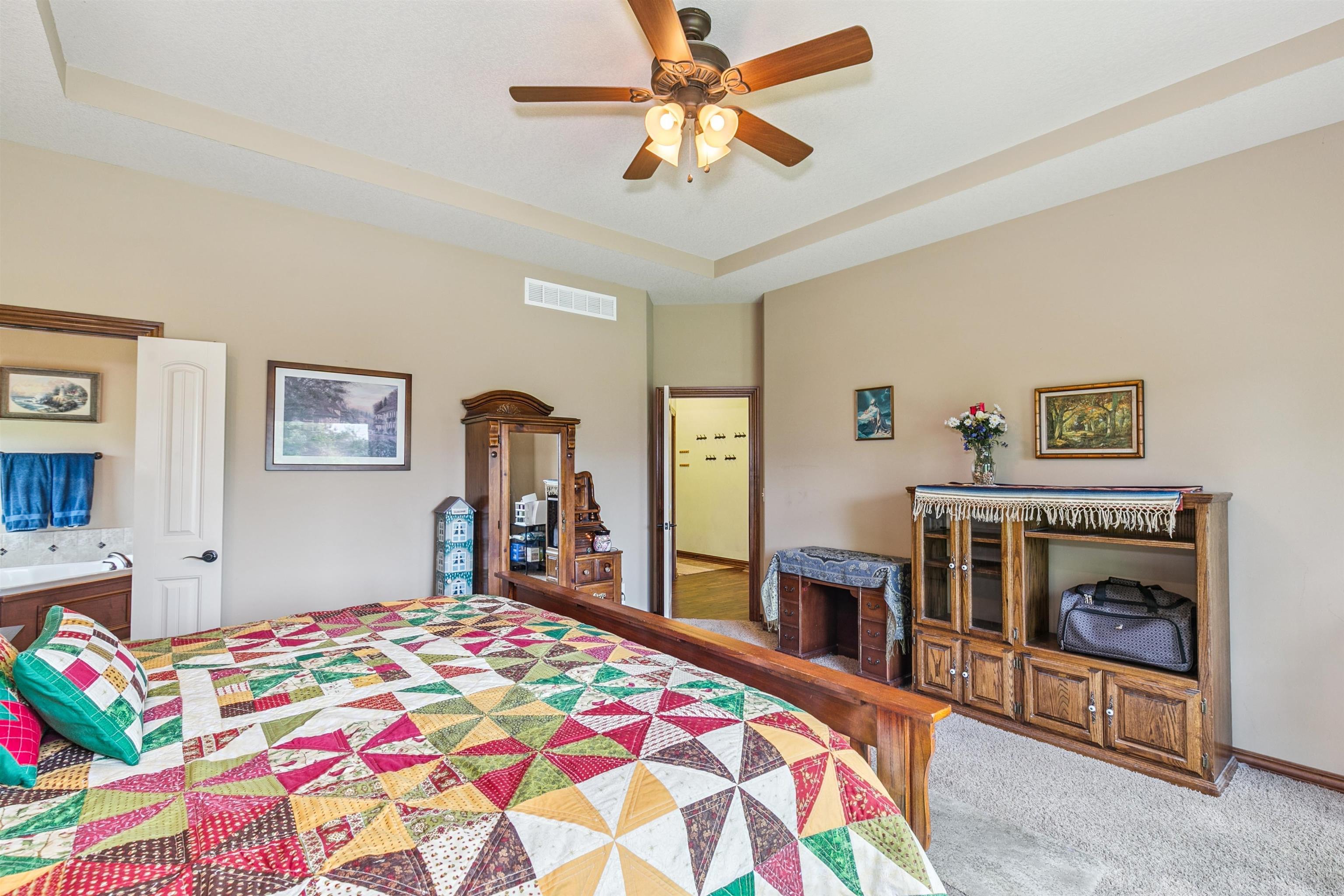 12910 E Cherry Creek Ct Property Photo 14