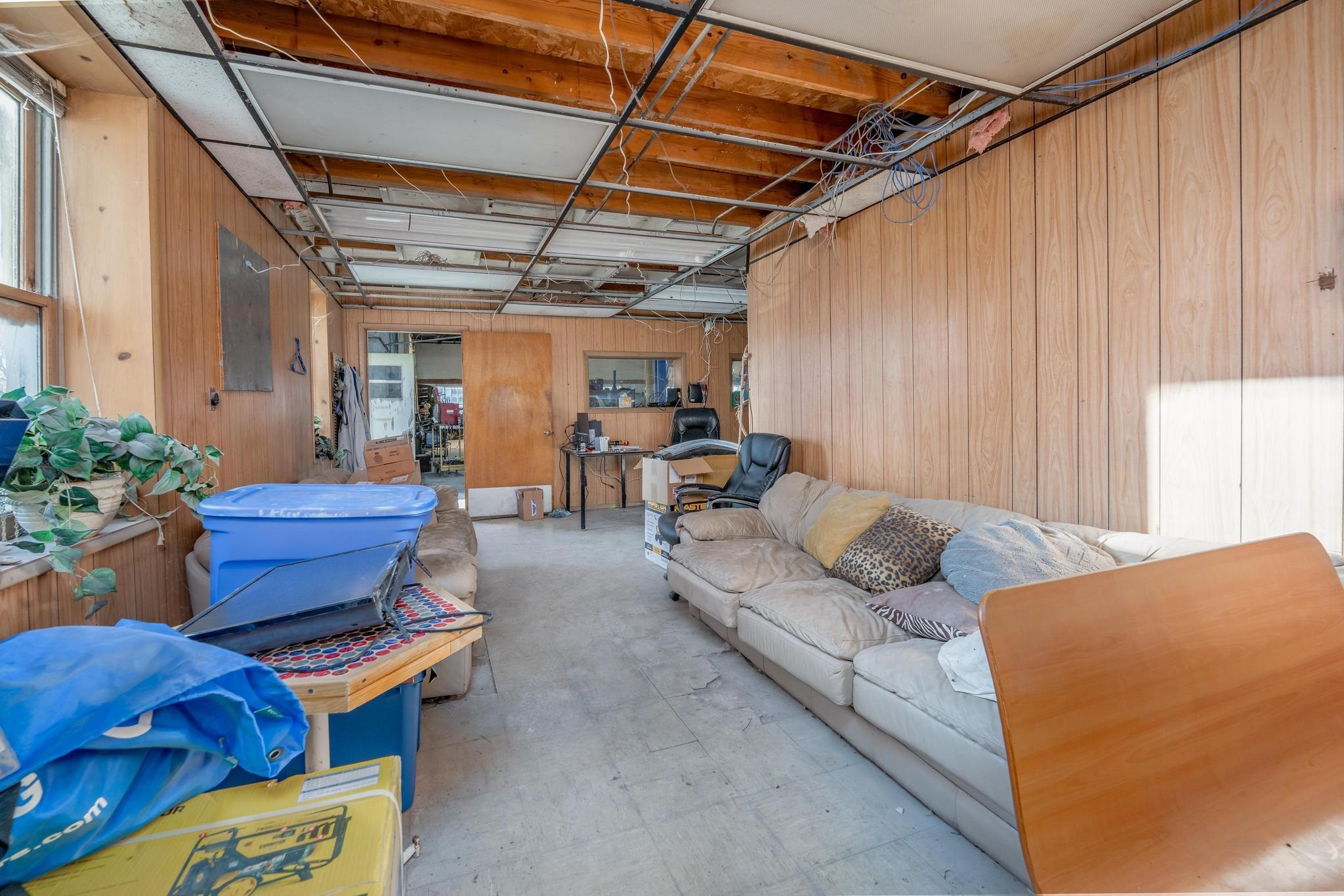 202 E Hillside Property Photo 14
