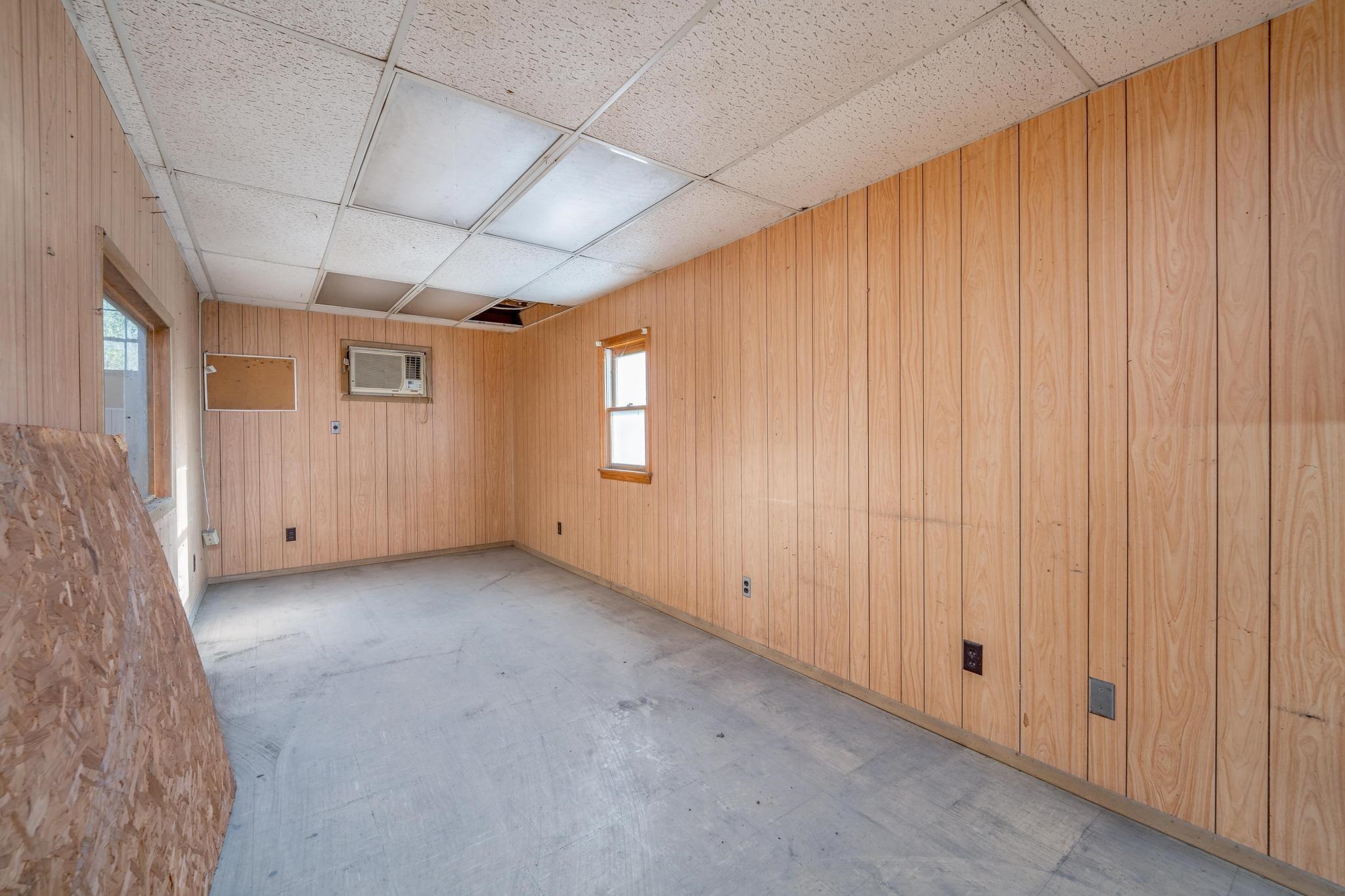 202 E Hillside Property Photo 20