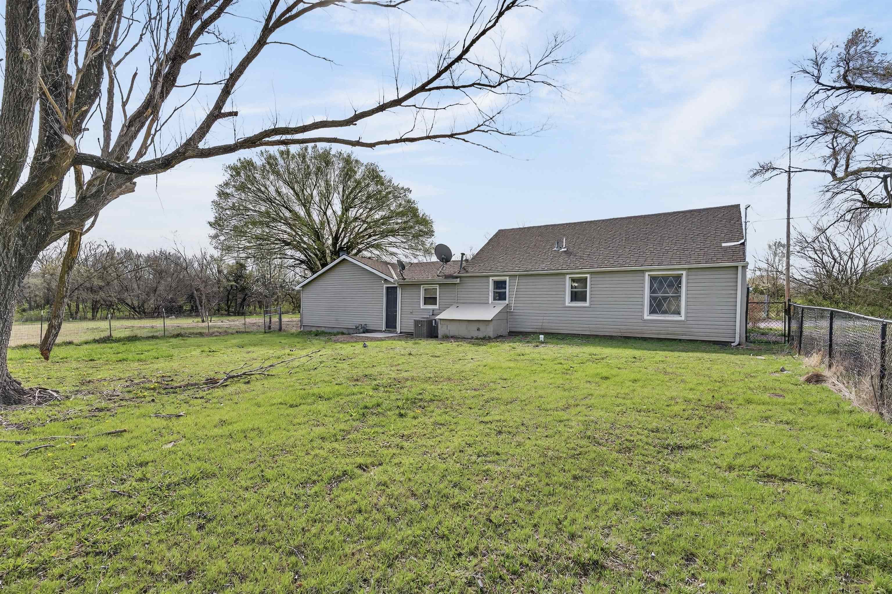 17250 Sw Bannon Rd Property Photo 32