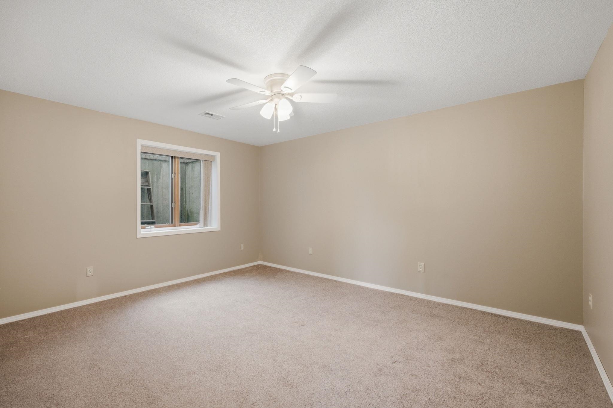 1660 E Kay St Property Photo 22