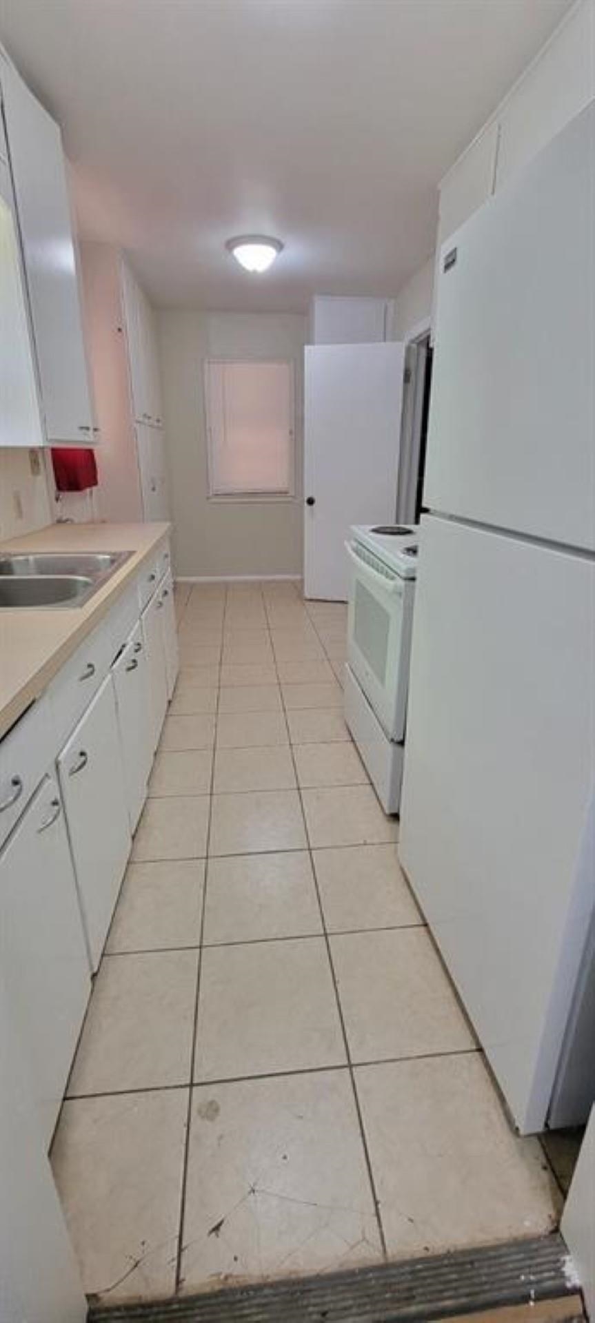 1633 N Pershing St Property Photo 15