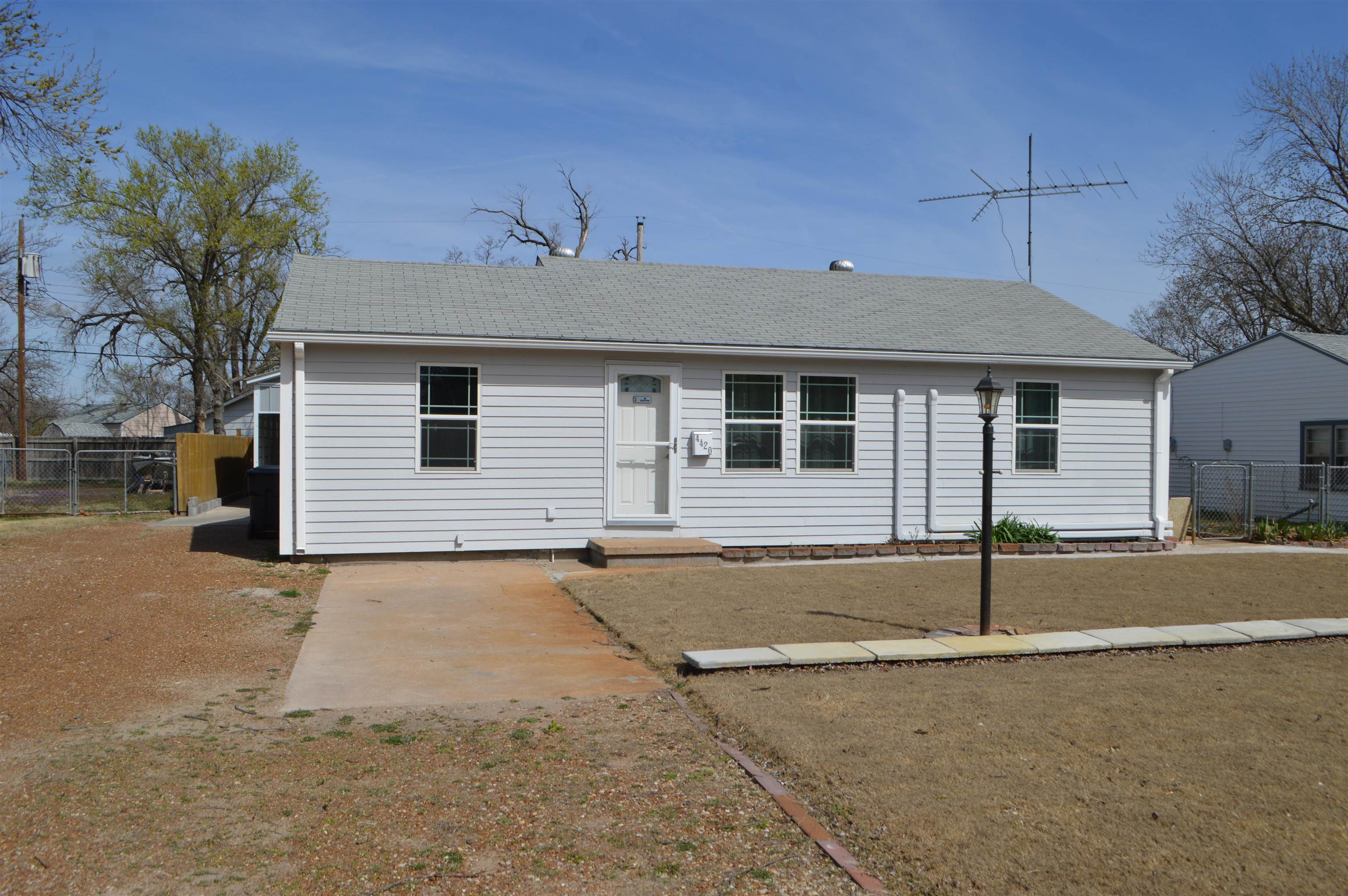 4420 S Kailer Dr Property Photo 1