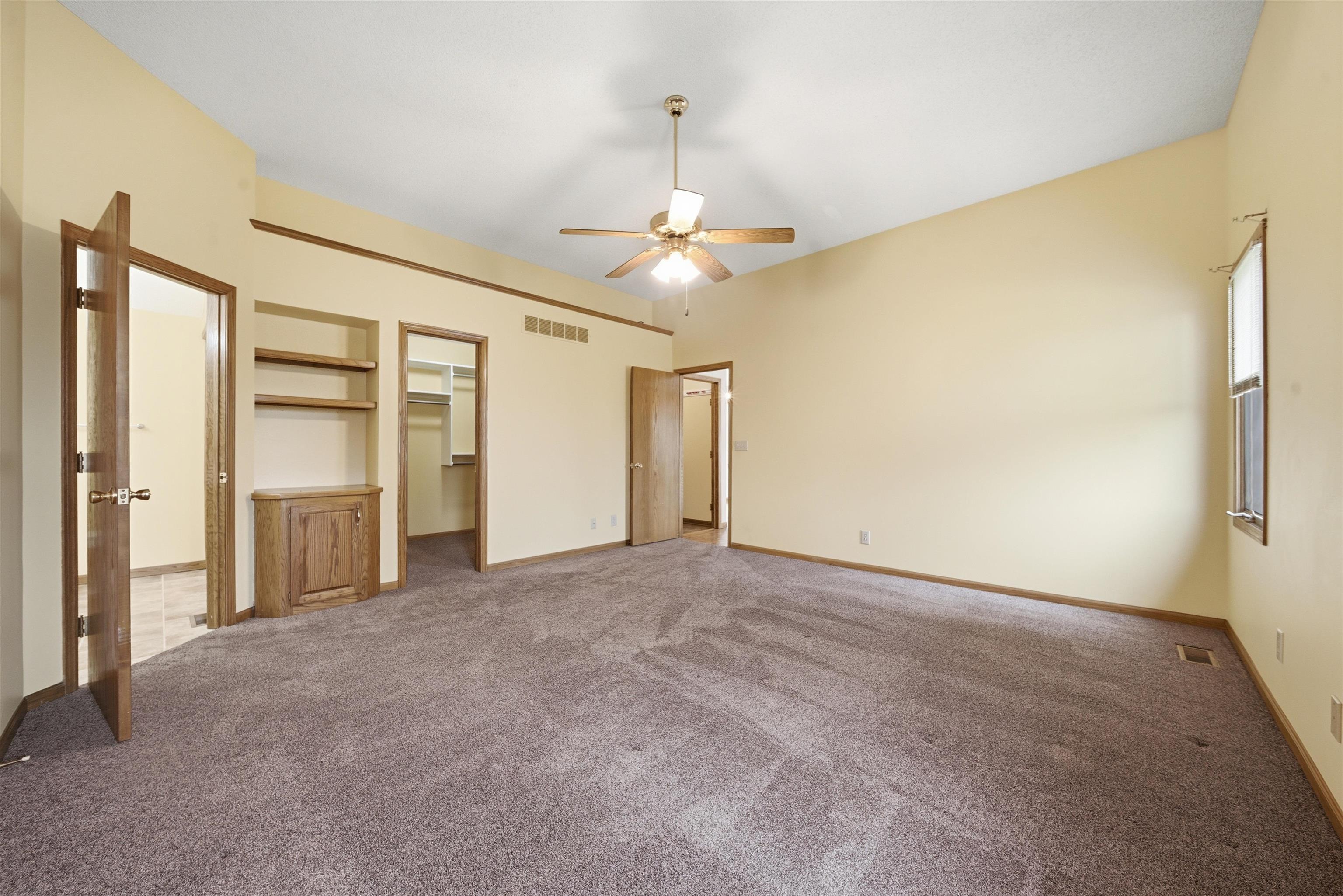 110 N Karren Ct Property Photo 14