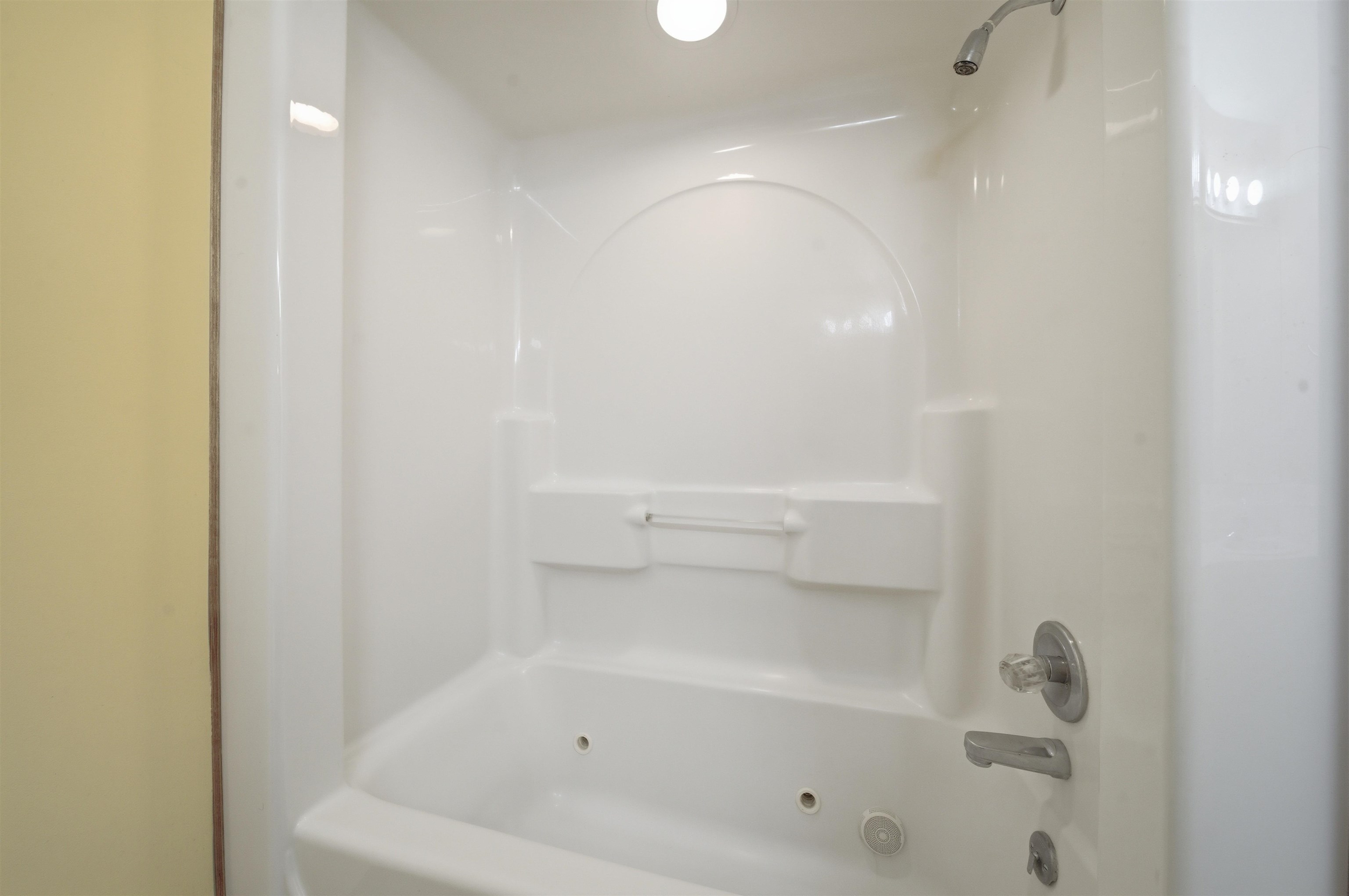 110 N Karren Ct Property Photo 16