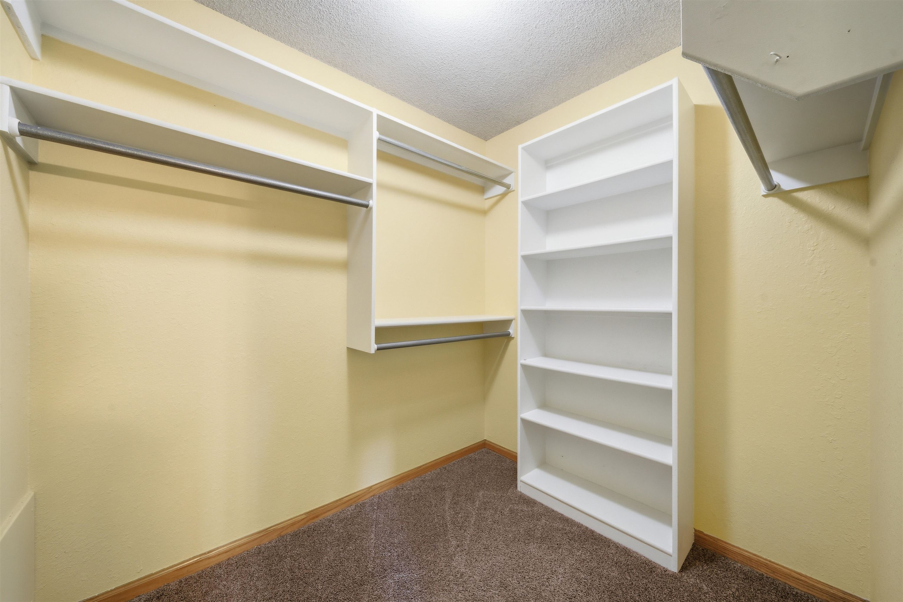 110 N Karren Ct Property Photo 17