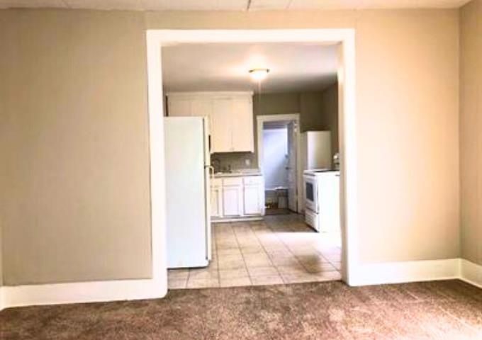 1018 S Main St Property Photo 3