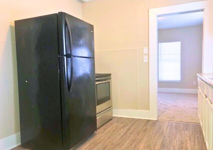 641 S Ellis St. Property Photo 5