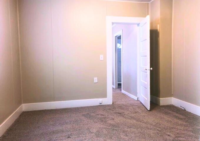 641 S Ellis St. Property Photo 8