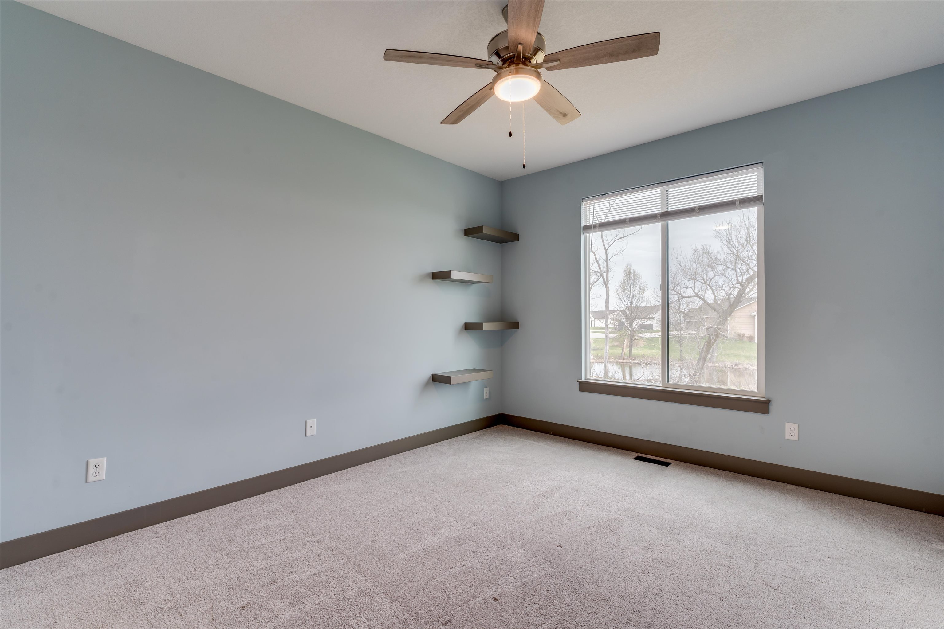 3413 S Capri Property Photo 13