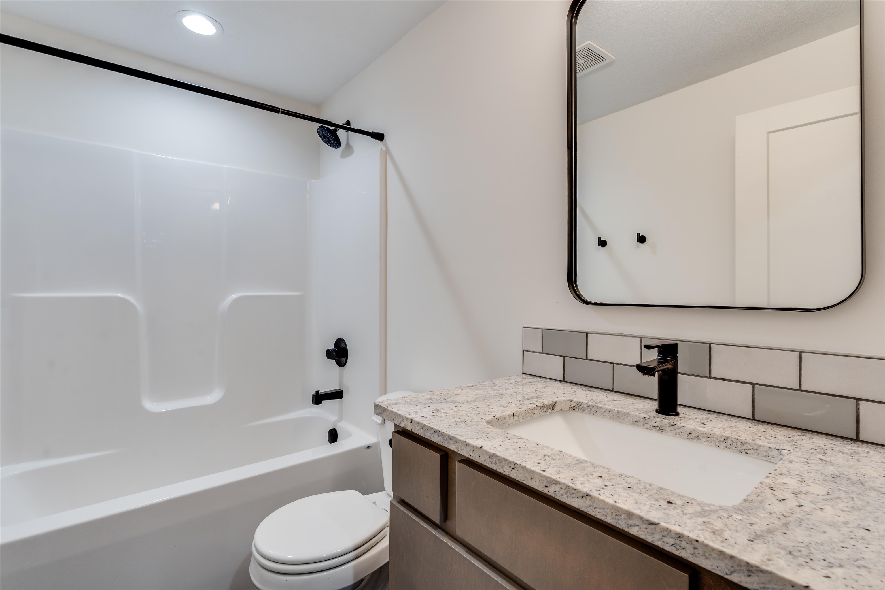 3413 S Capri Property Photo 28