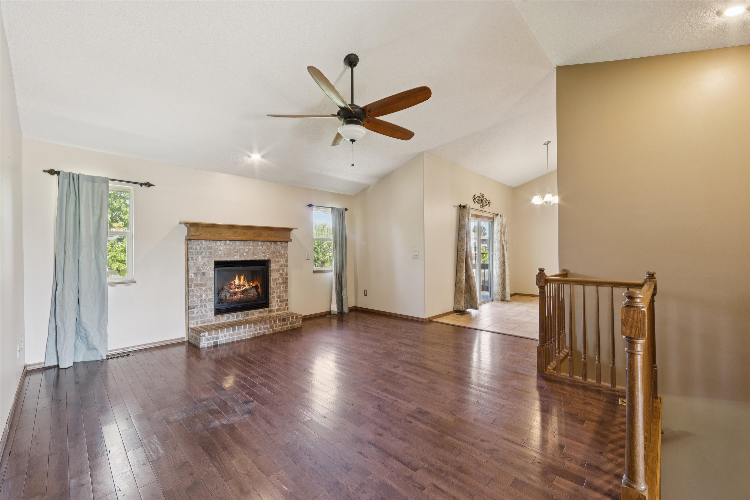 3505 N High Pt Property Photo 2
