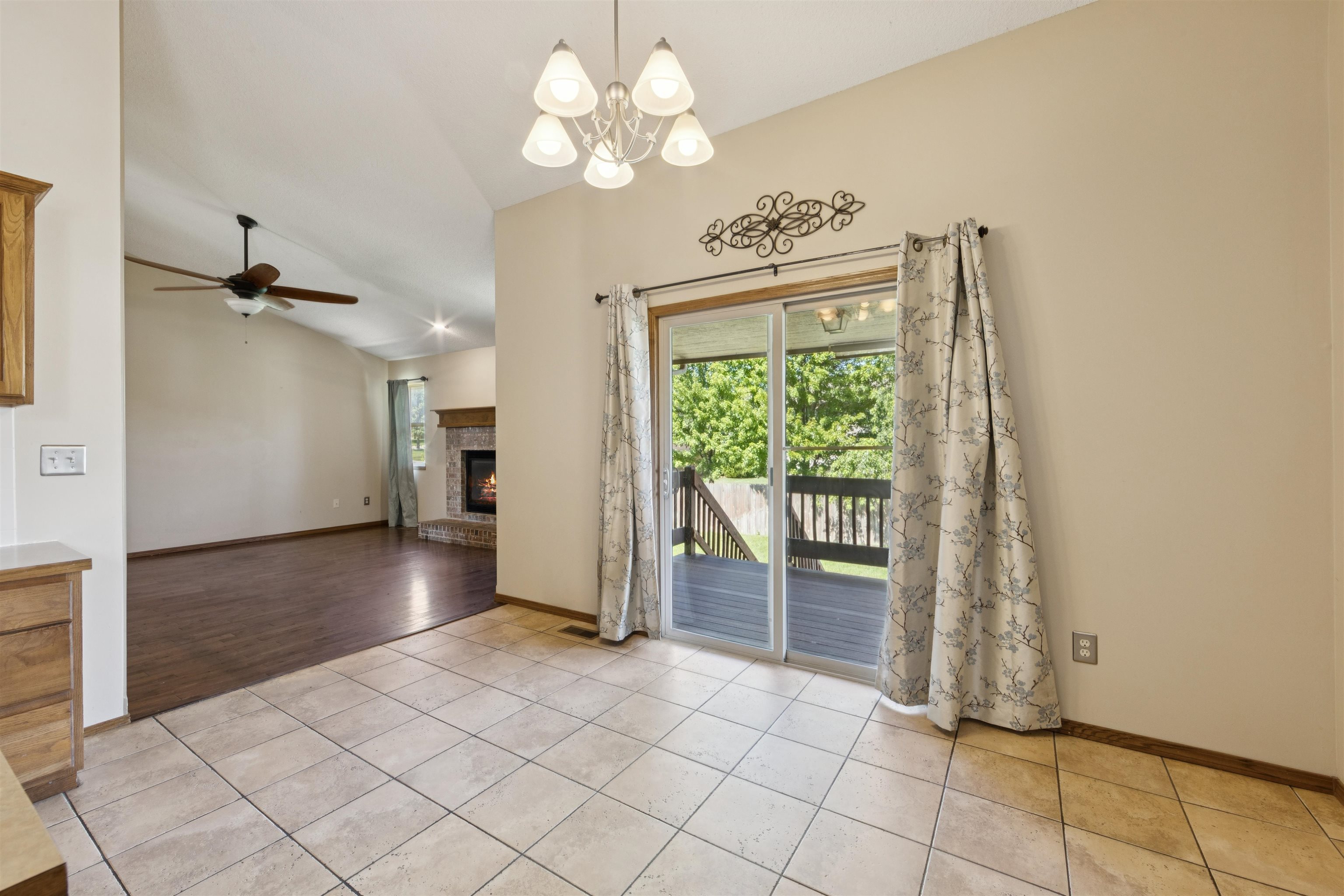 3505 N High Pt Property Photo 10