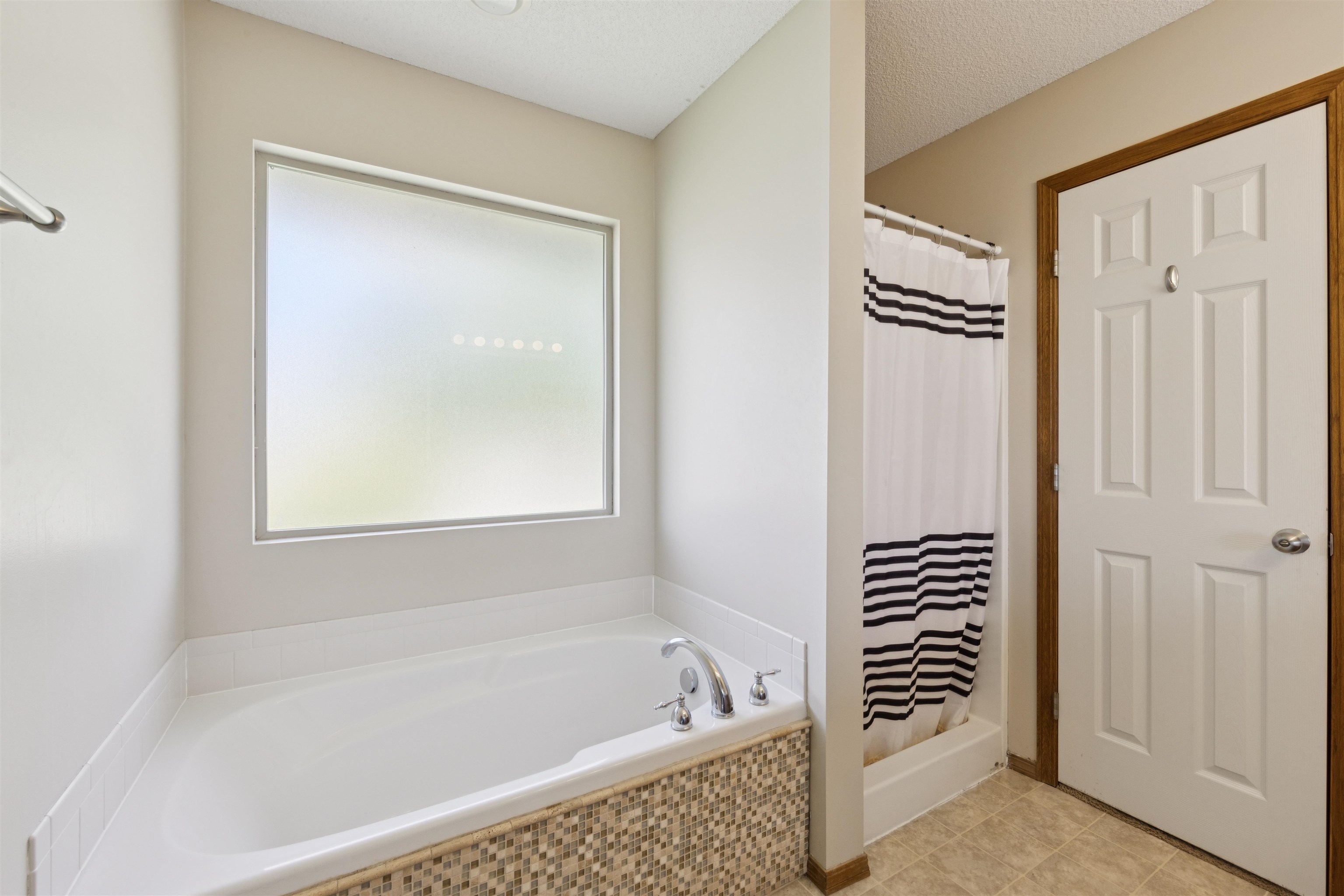 3505 N High Pt Property Photo 15