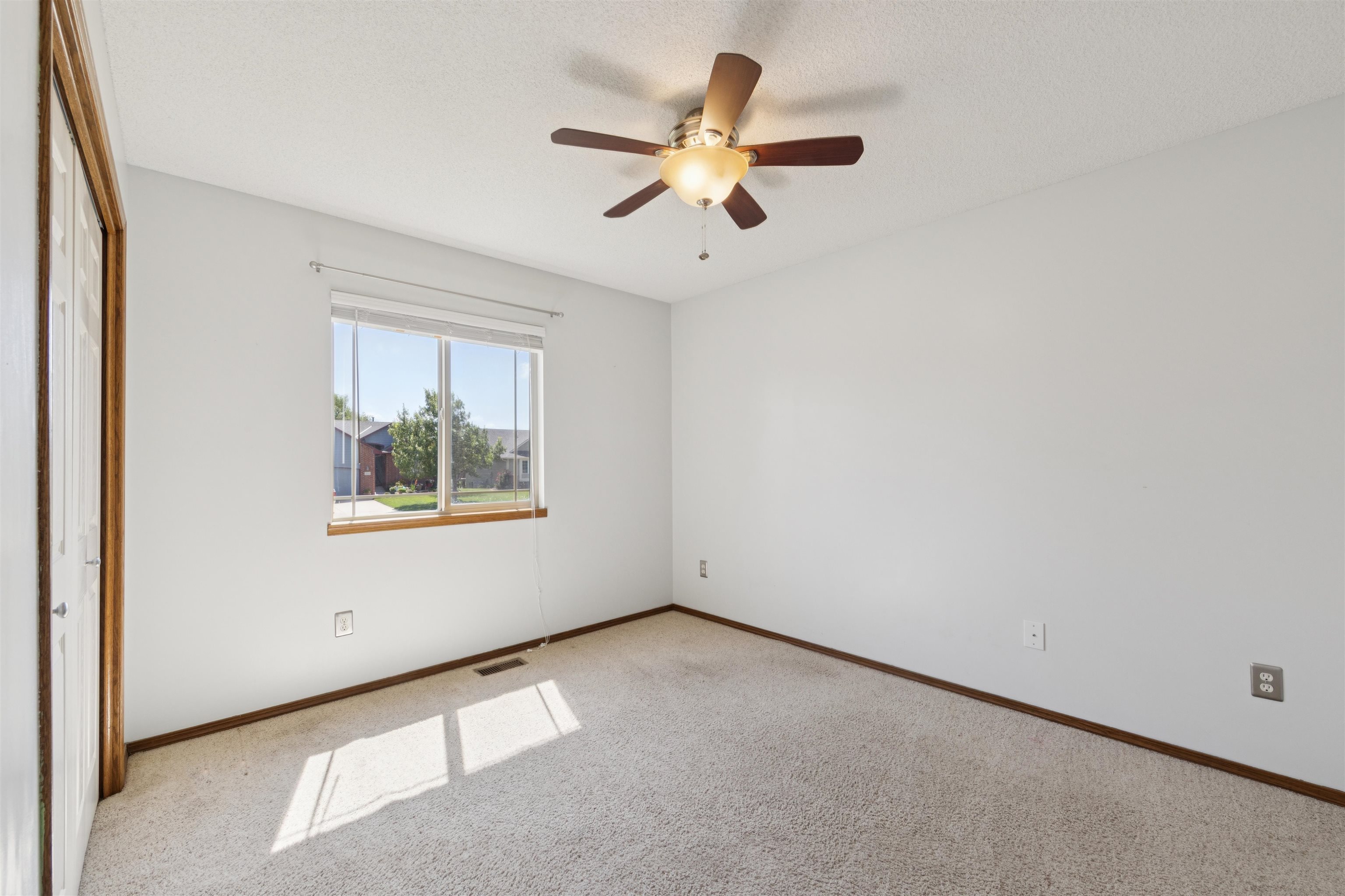 3505 N High Pt Property Photo 16