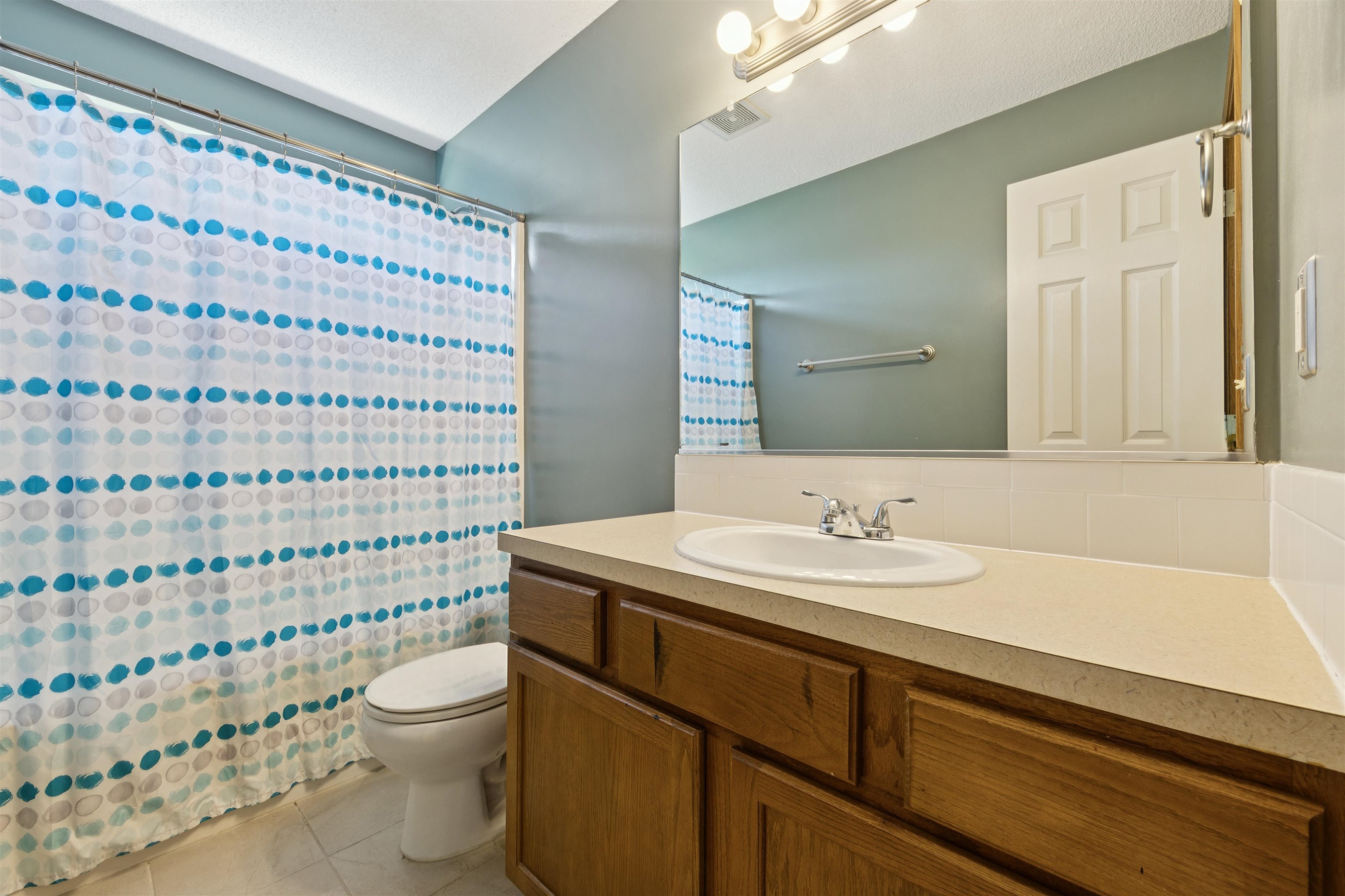 3505 N High Pt Property Photo 18