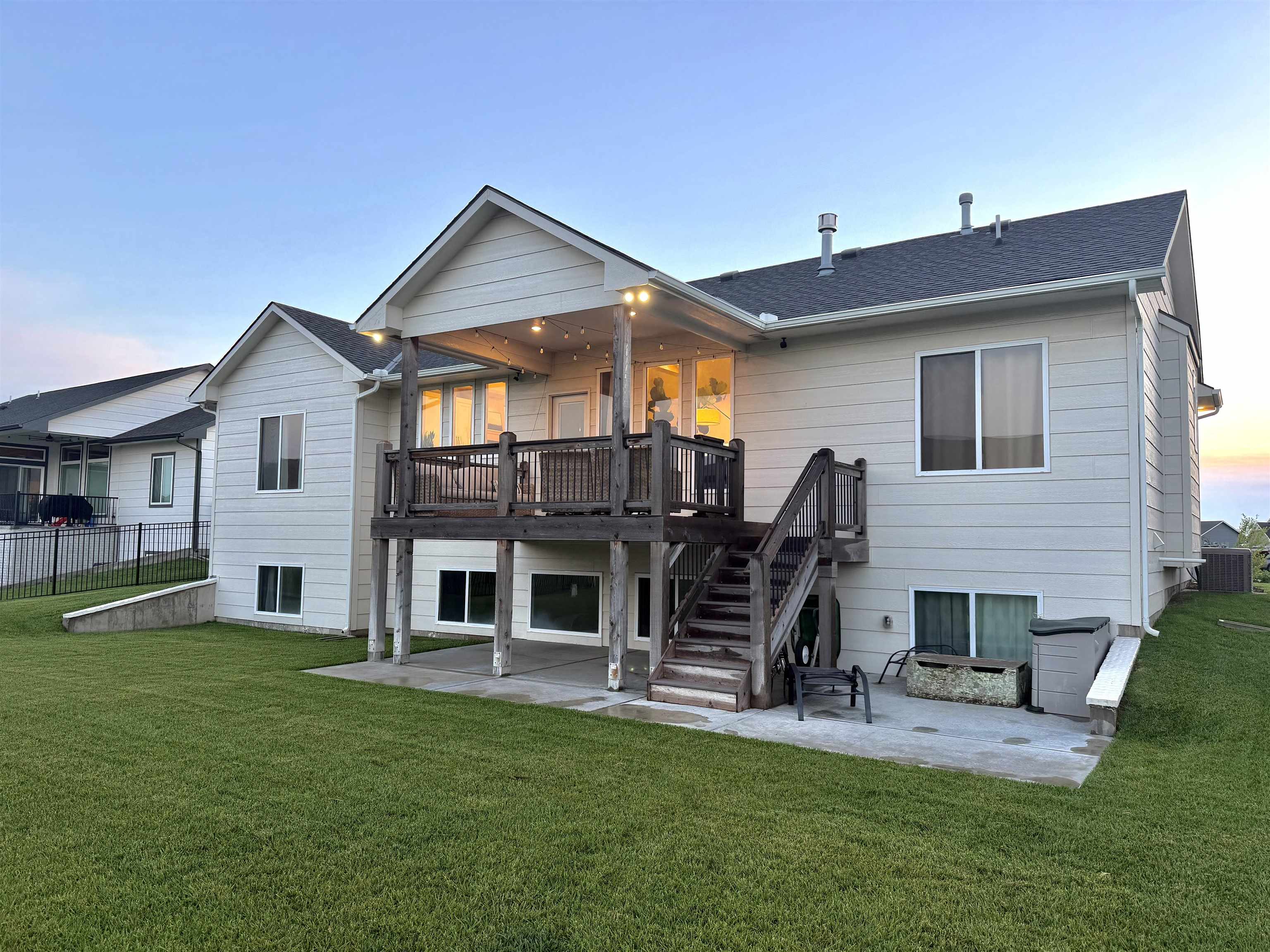 2604 N Pebble Property Photo 33