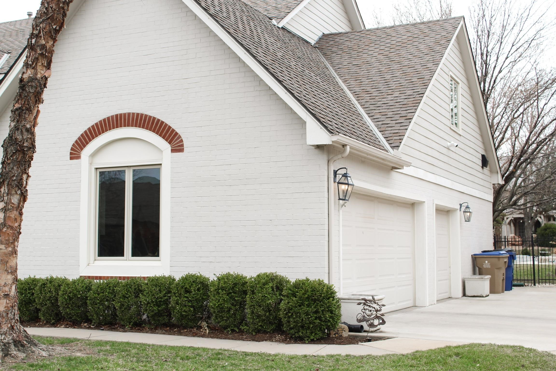 2903 N Cypress Property Photo 4