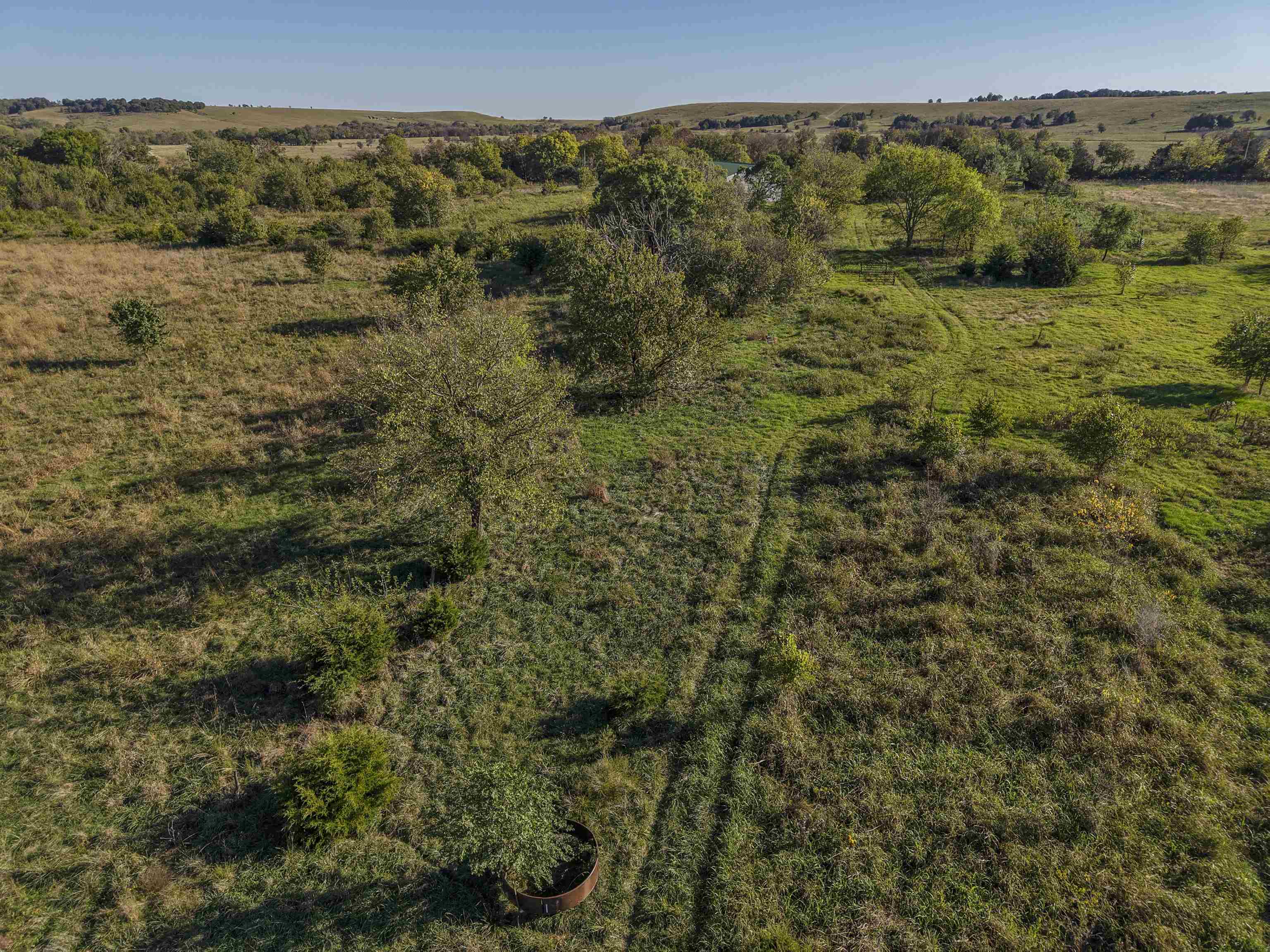 3086 Saddle Road Property Photo 6