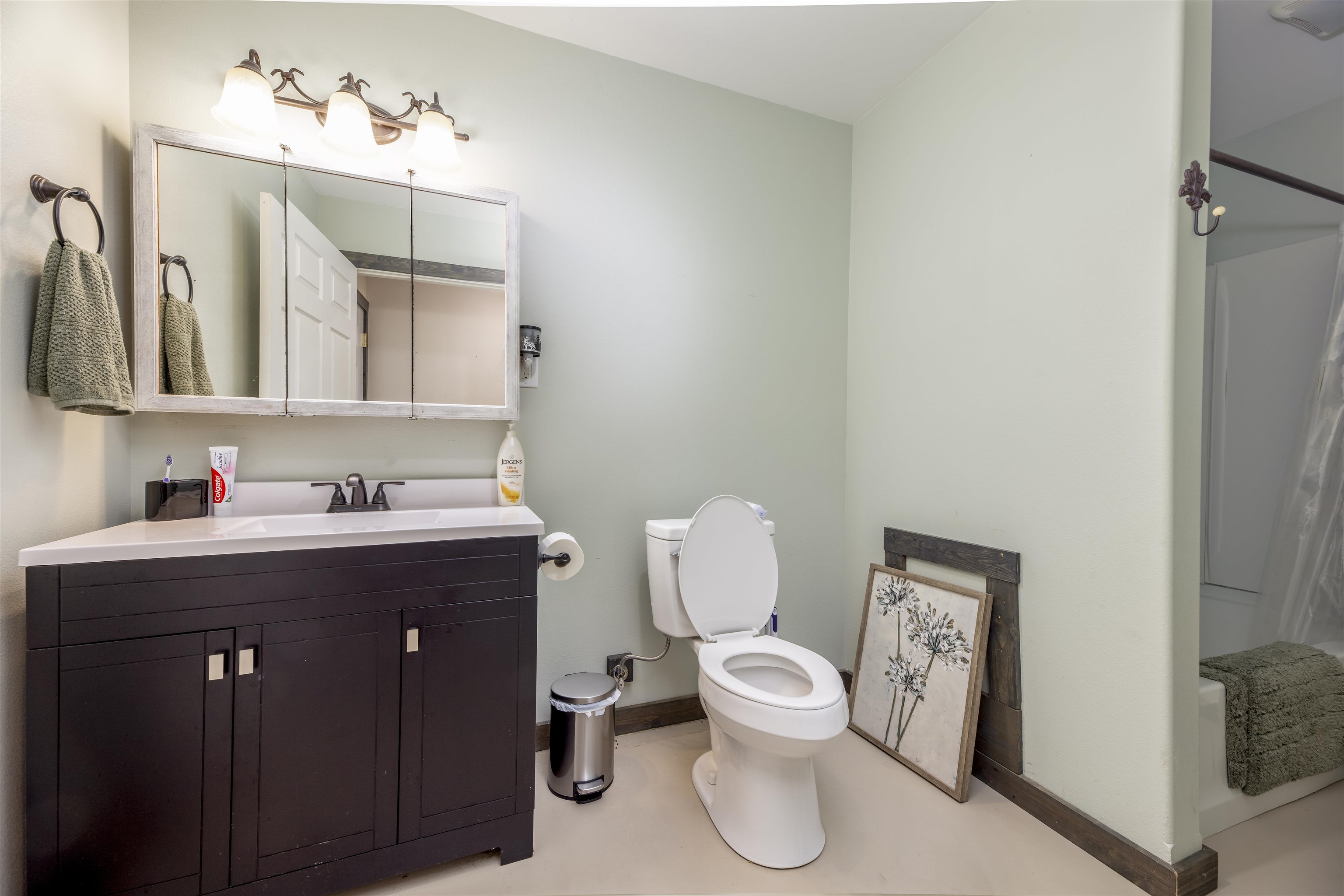 3086 Saddle Road Property Photo 10