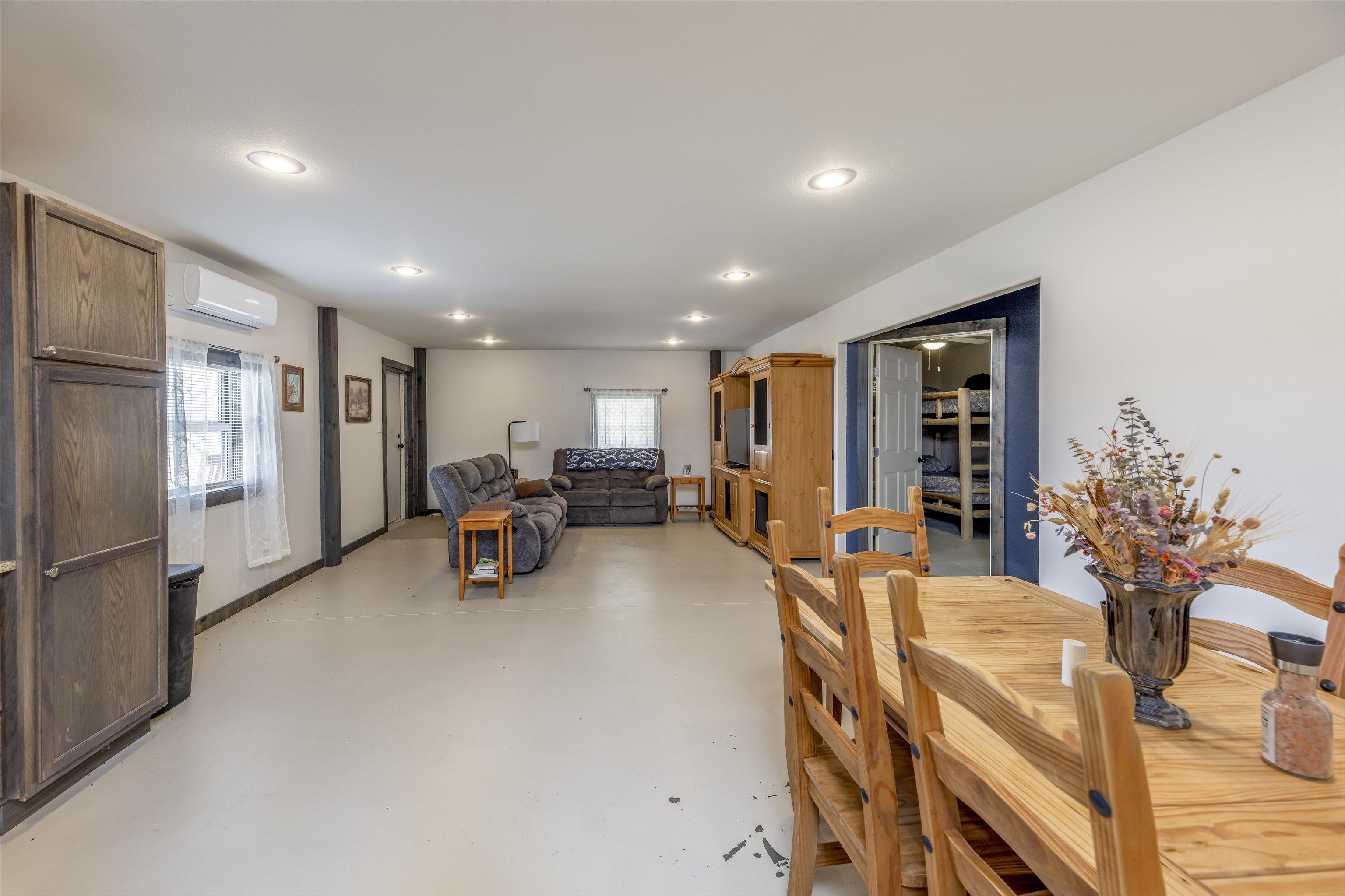 3086 Saddle Road Property Photo 16