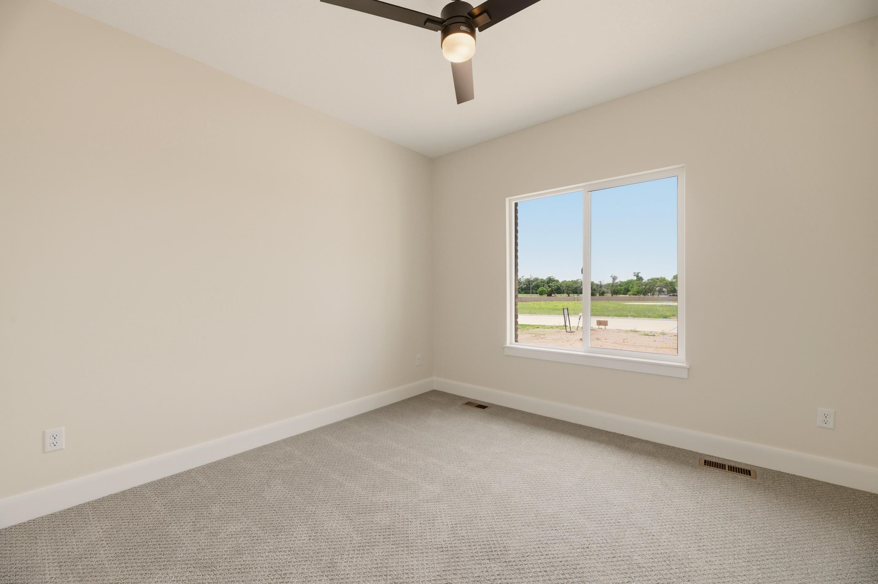 505 Maple Leaf Cir Property Photo 21