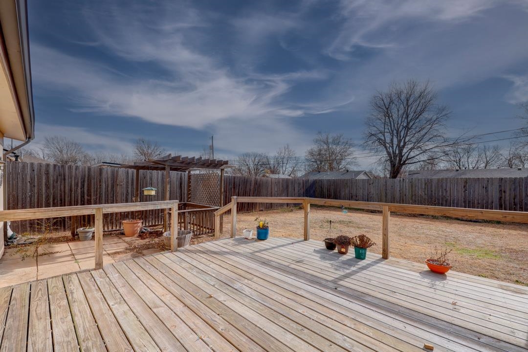 235 Random Rd Property Photo 16