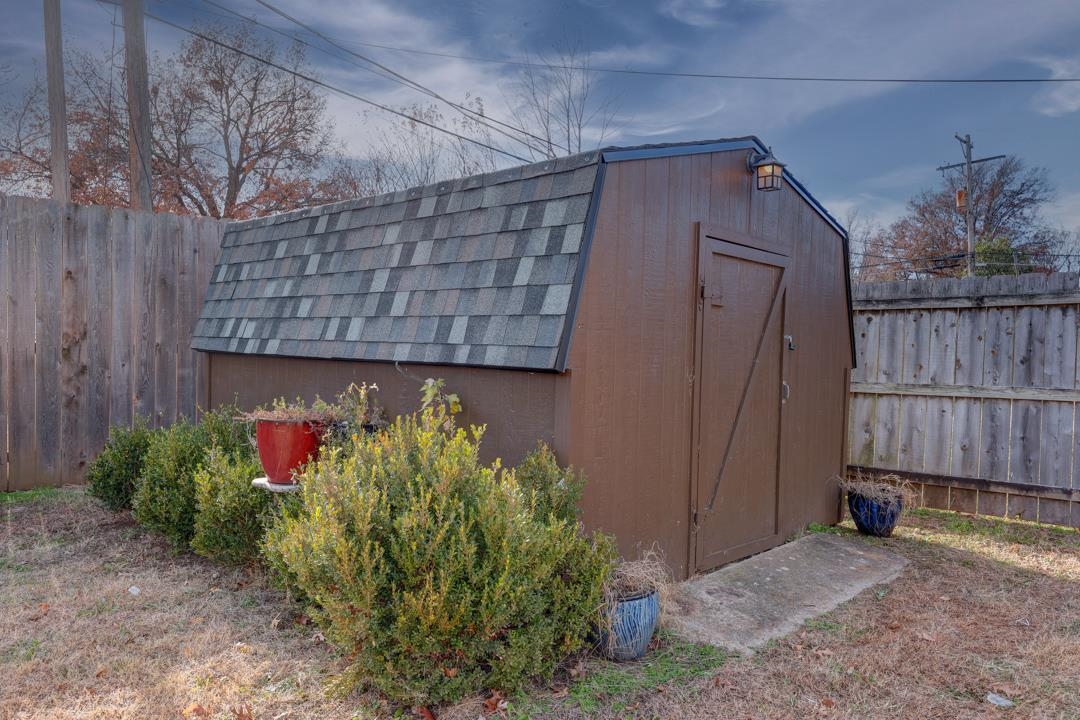235 Random Rd Property Photo 17