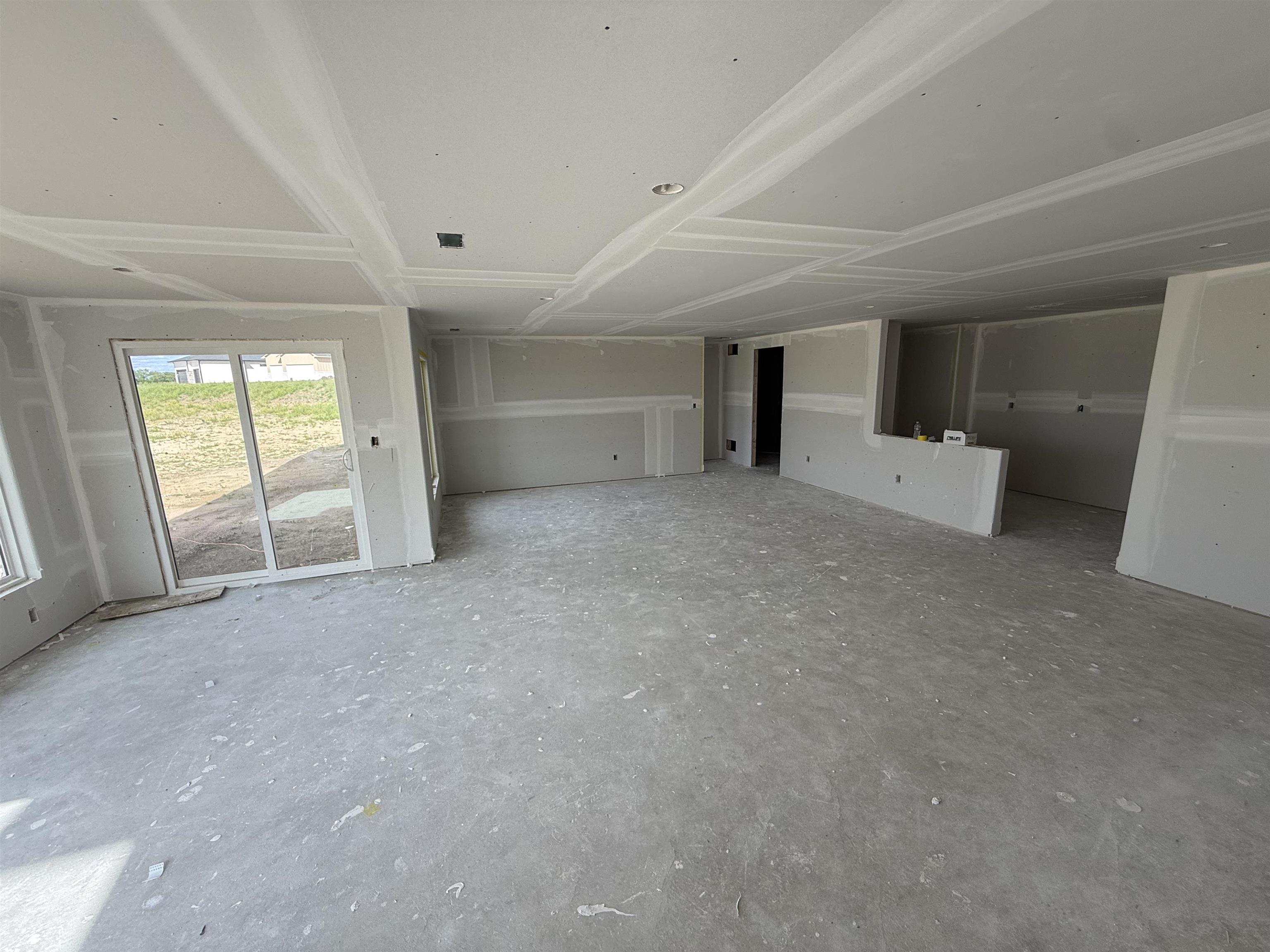 13908 E Wassall St Property Photo 4