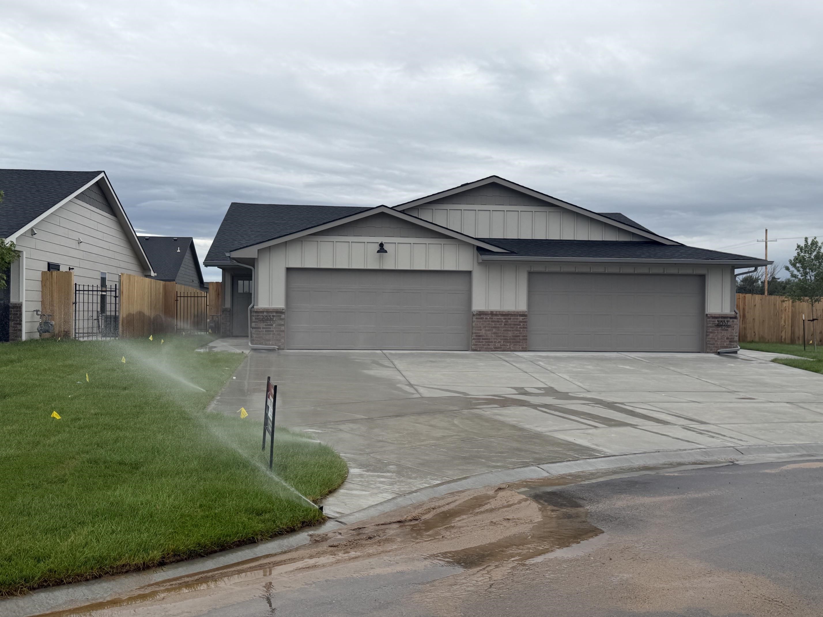 2857 S Cedar Crest Ct Property Photo 1