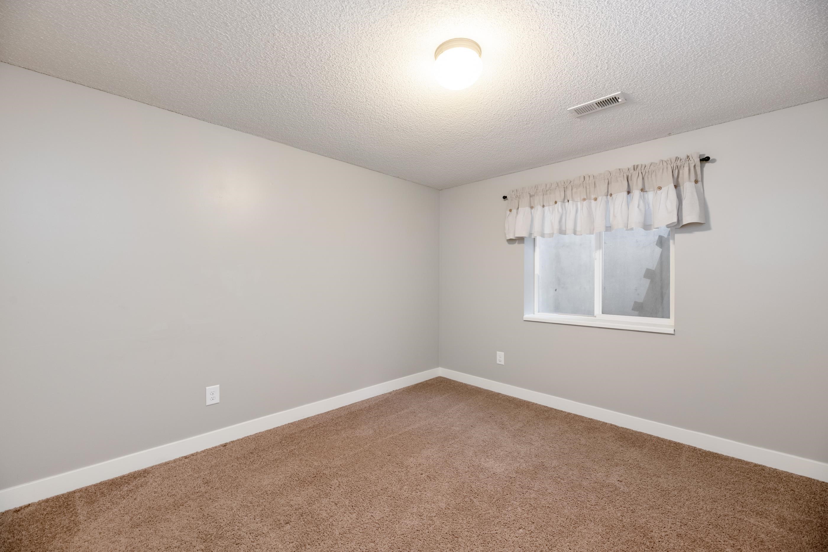 600 Laramie Cir Property Photo 30