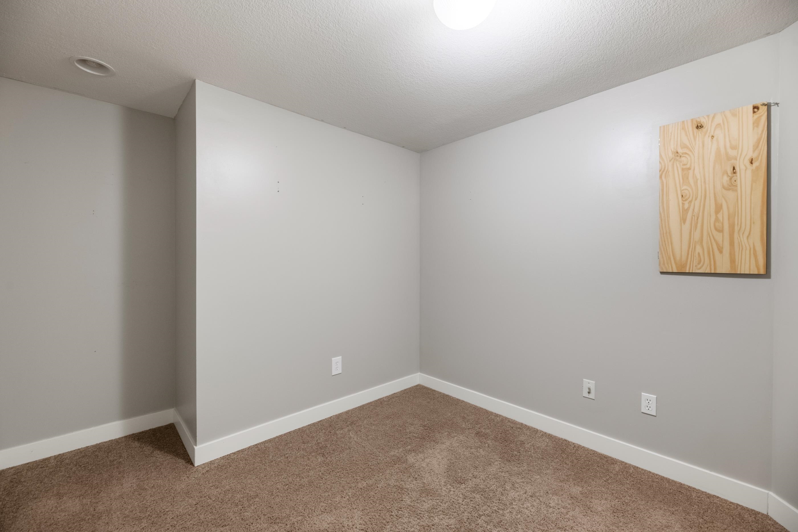 600 Laramie Cir Property Photo 33