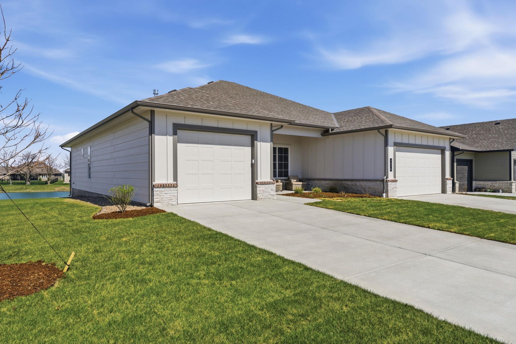 5856 E Central Park Property Photo 1