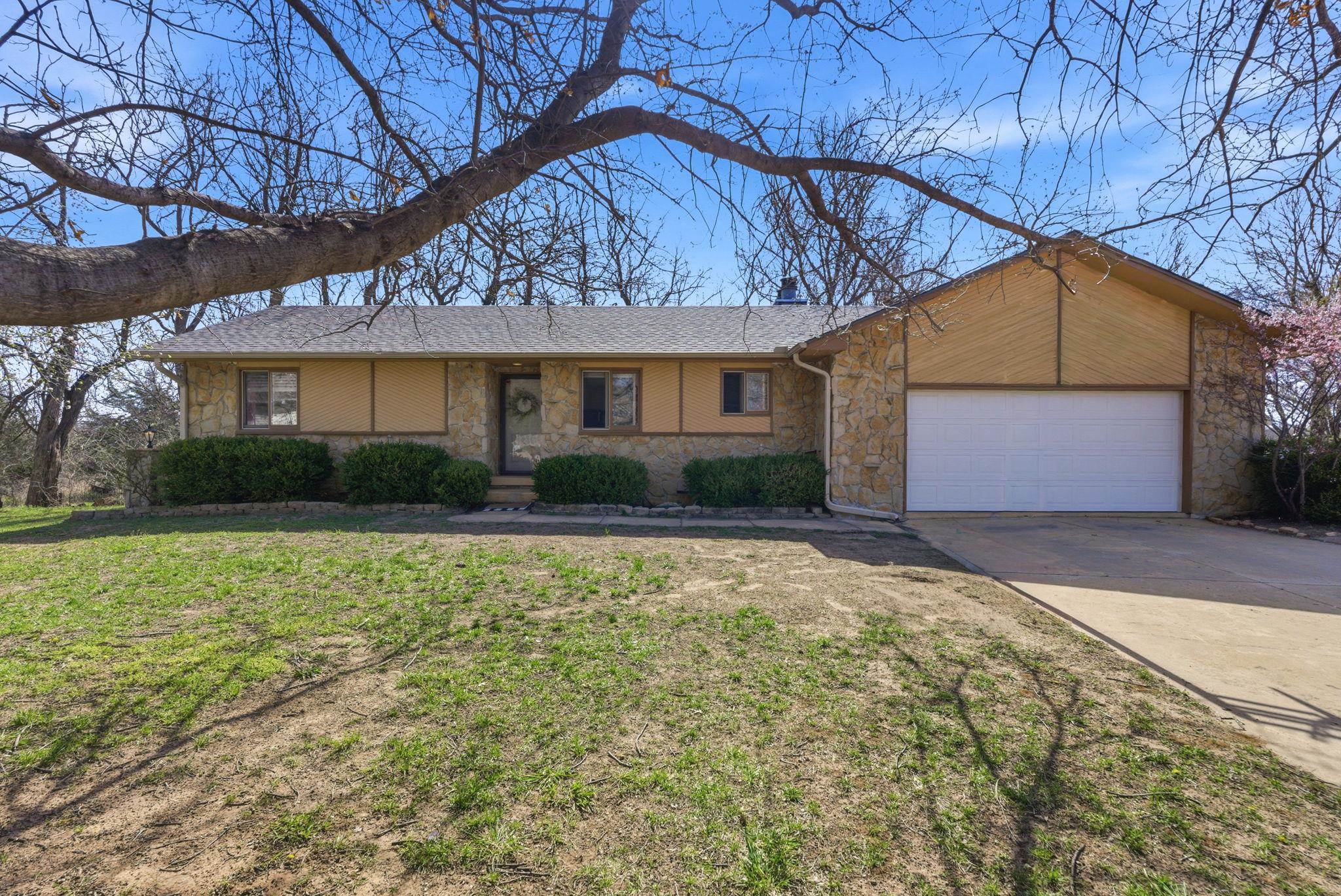 2722 Glacier Ct Property Photo 1