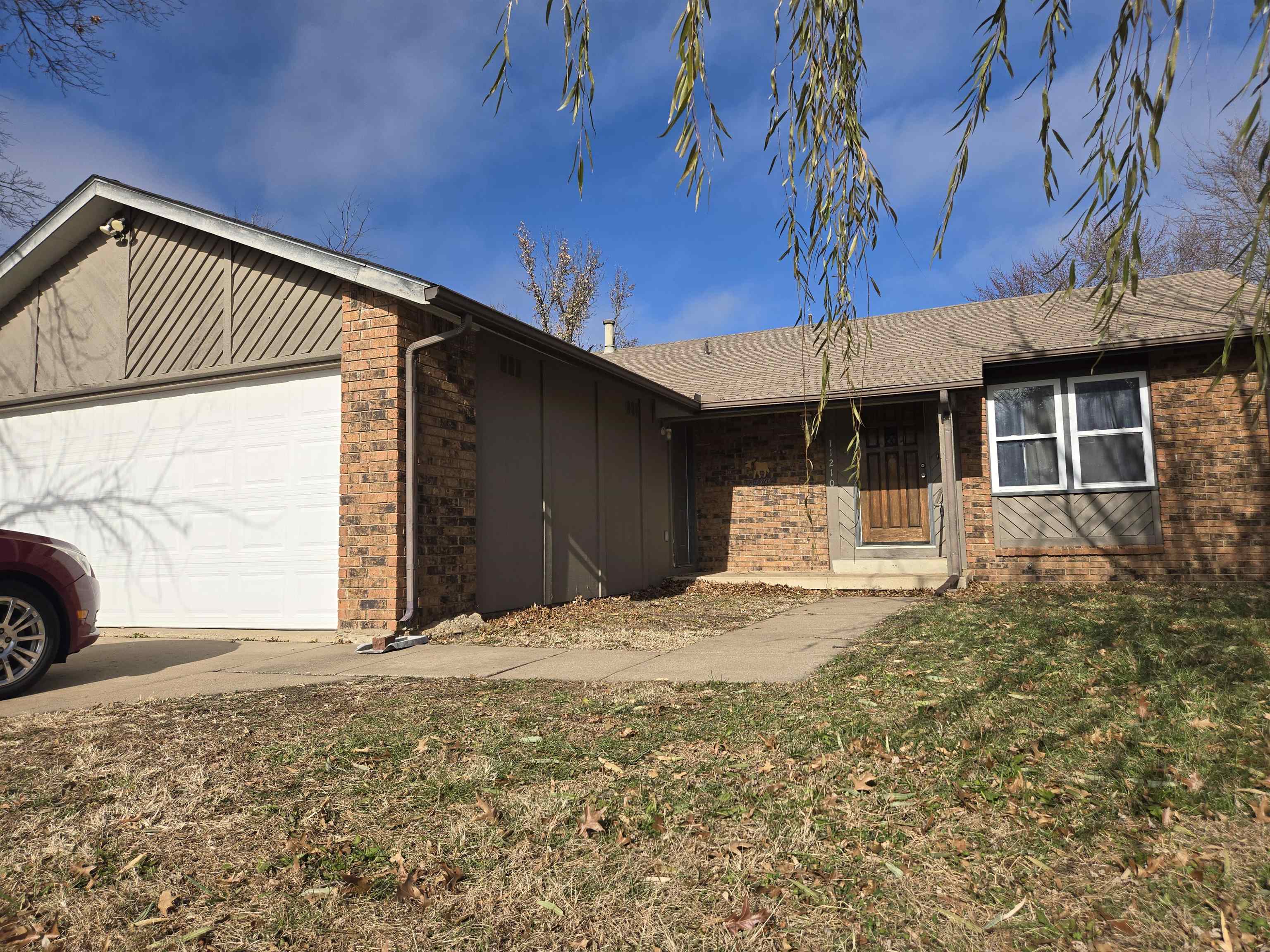 11210 W Taylor St Property Photo 1