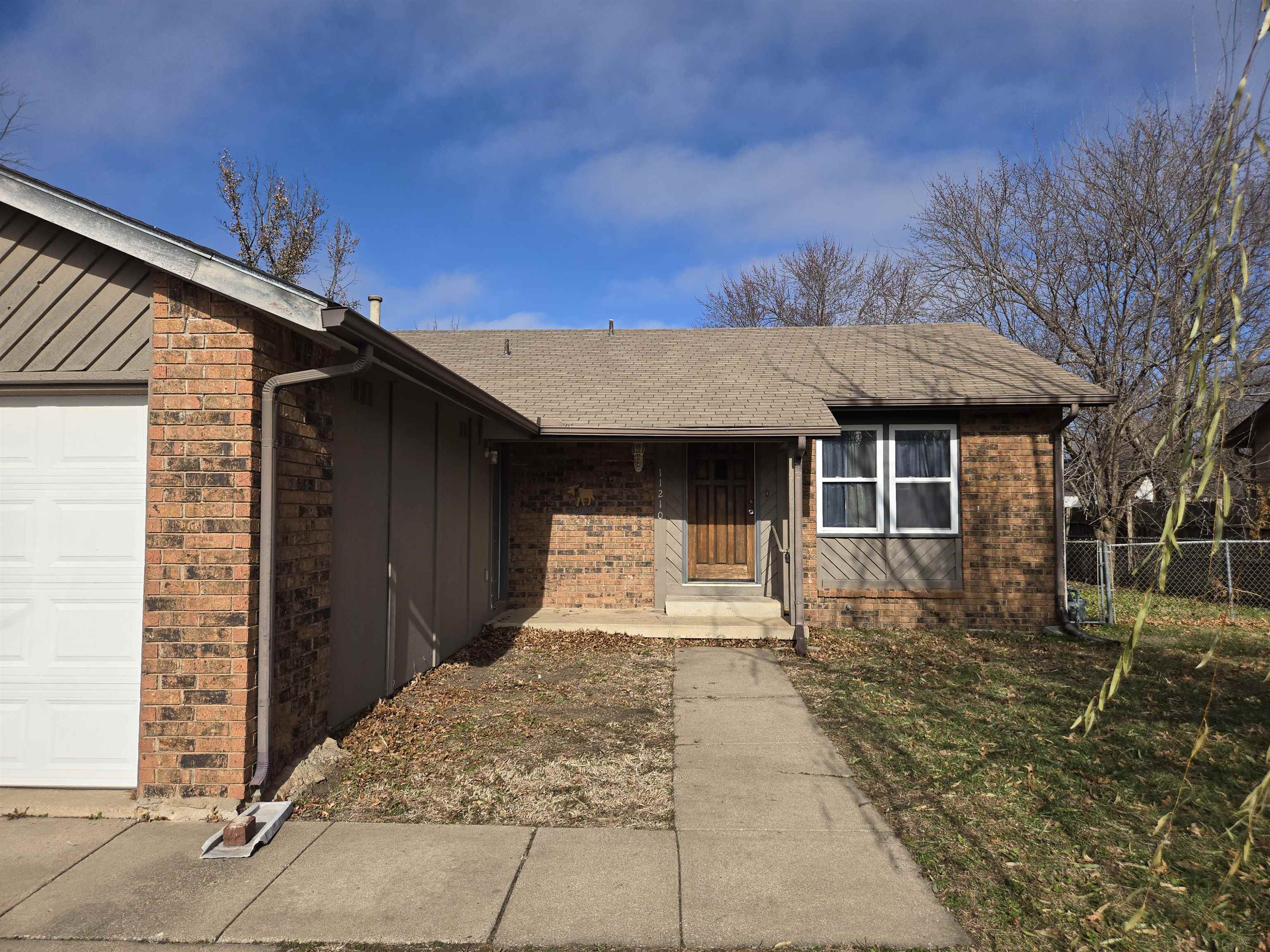 11210 W Taylor St Property Photo 3
