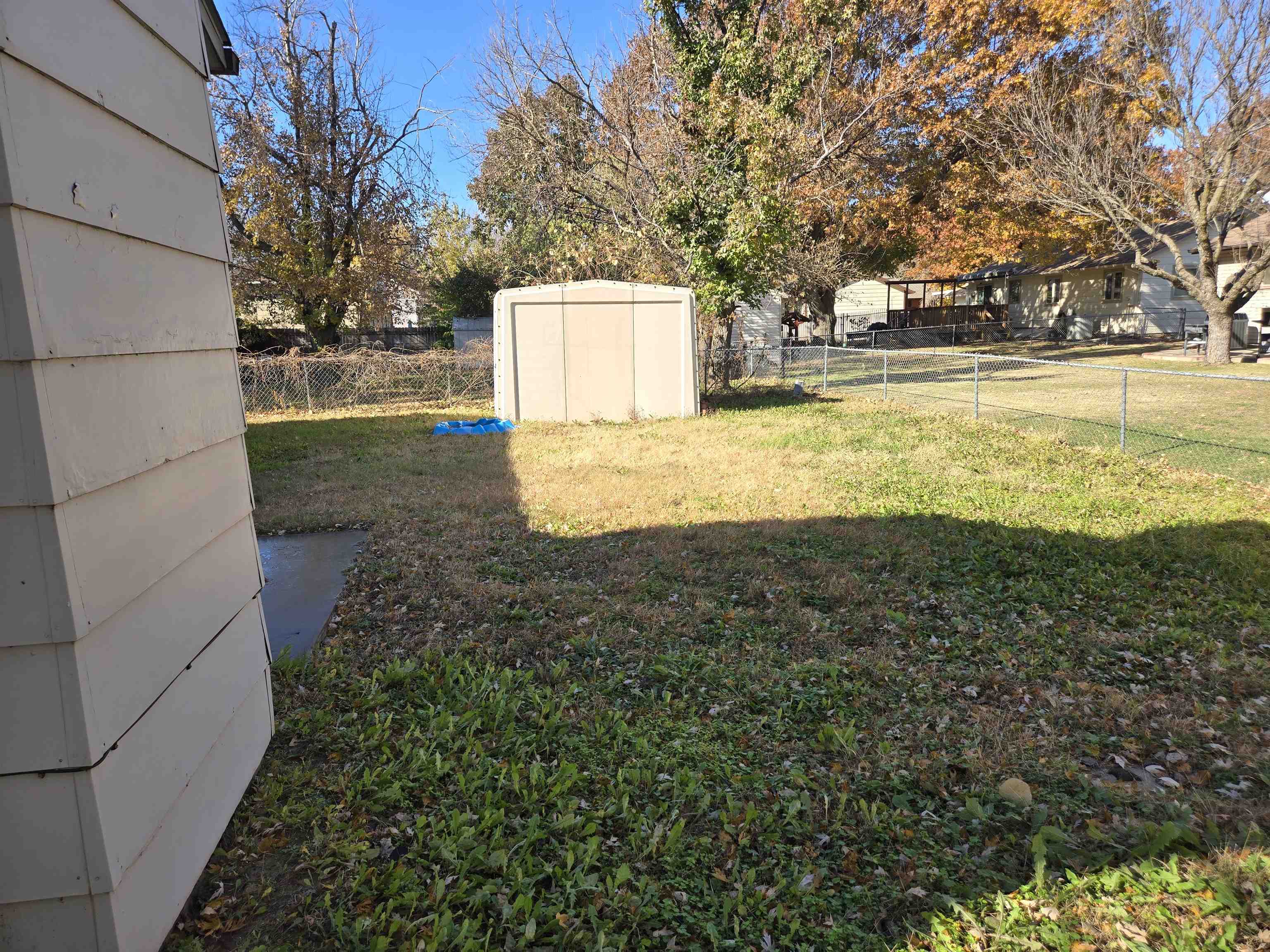 11210 W Taylor St Property Photo 5