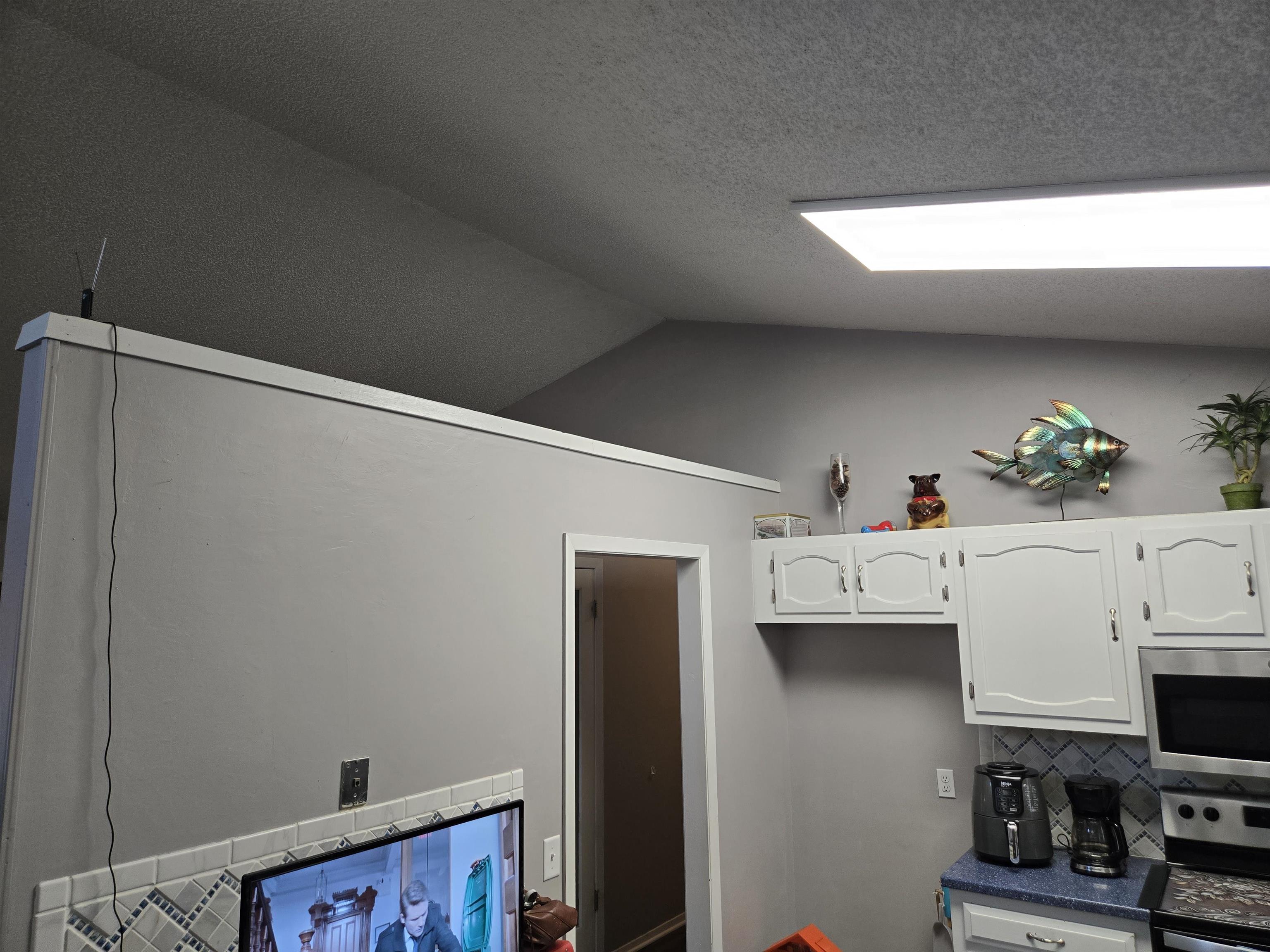 11210 W Taylor St Property Photo 13