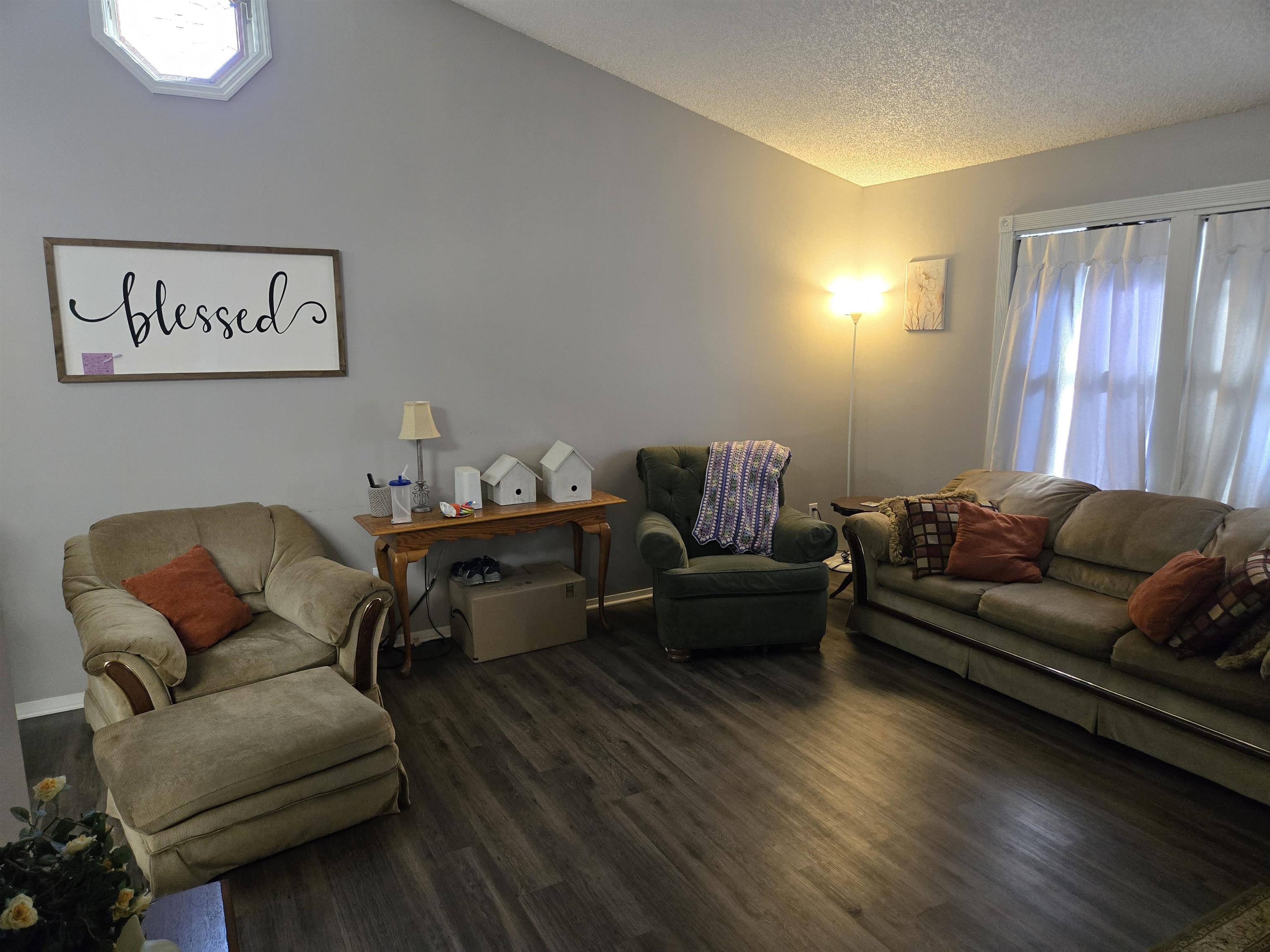 11210 W Taylor St Property Photo 18