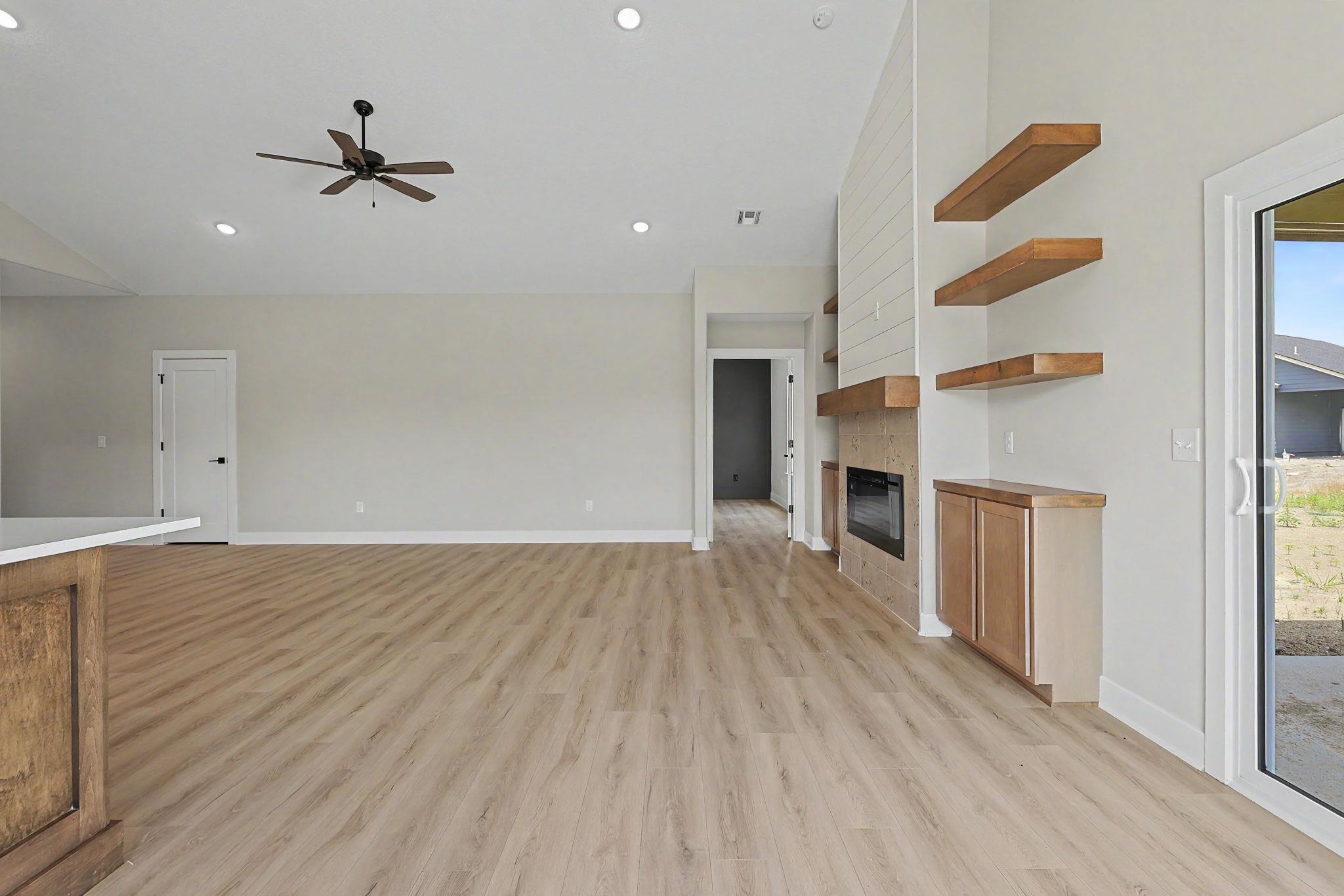 348 S Buckland St Property Photo 14